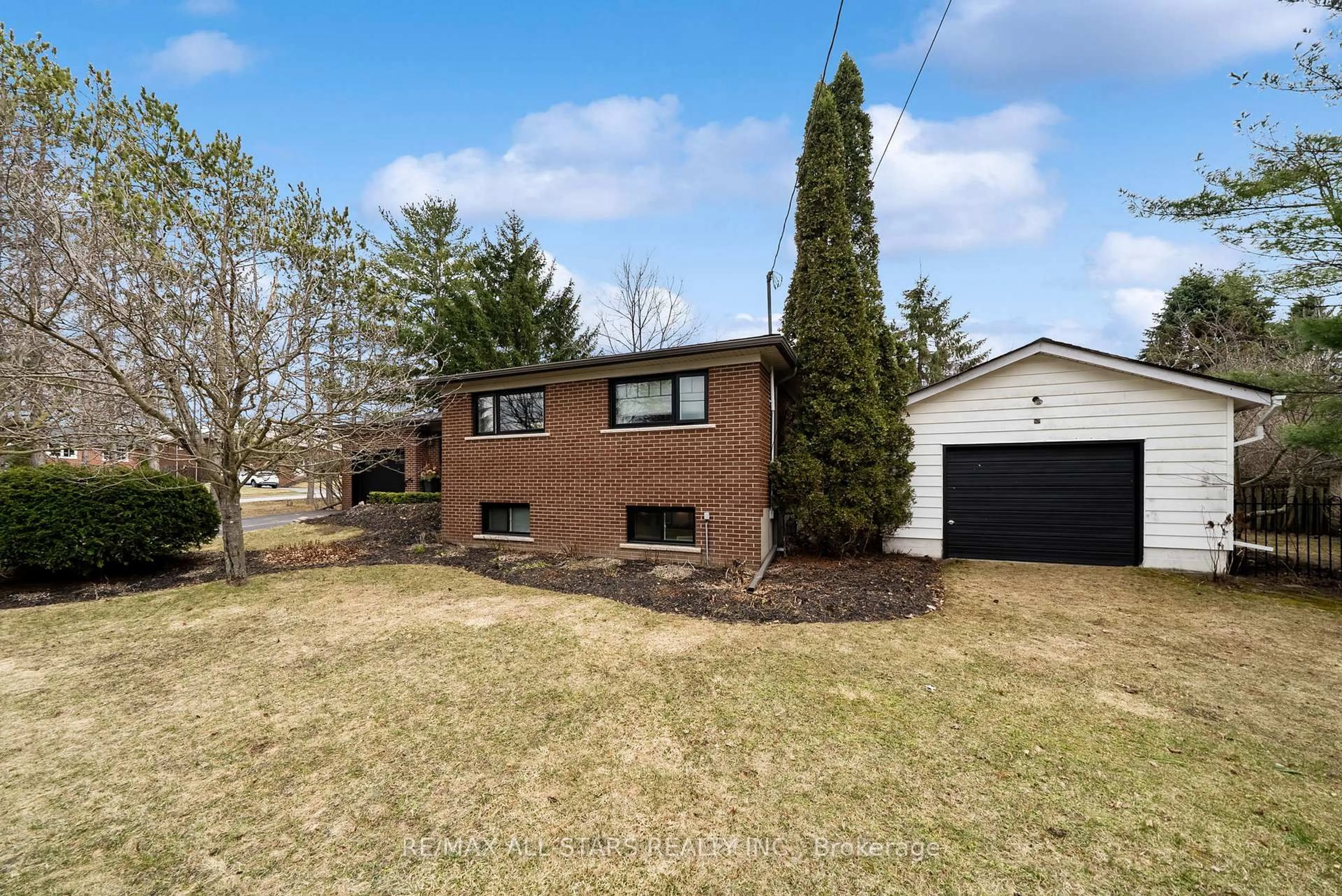 Unknown for 12 Joseph St, Uxbridge Ontario L9P 1H8
