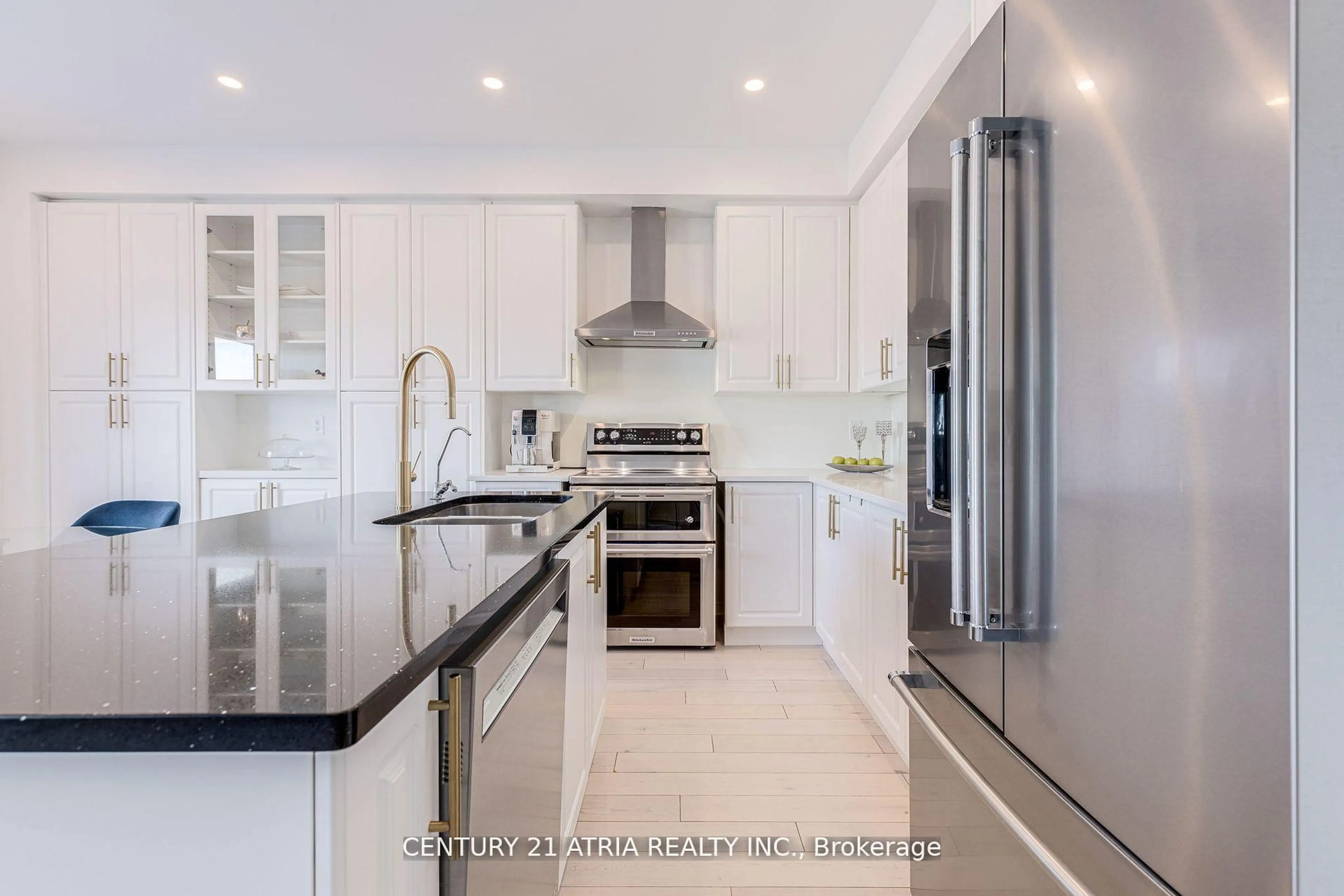 Contemporary kitchen, ceramic/tile floor for 16 Hartney Dr, Richmond Hill Ontario L4S 0J8