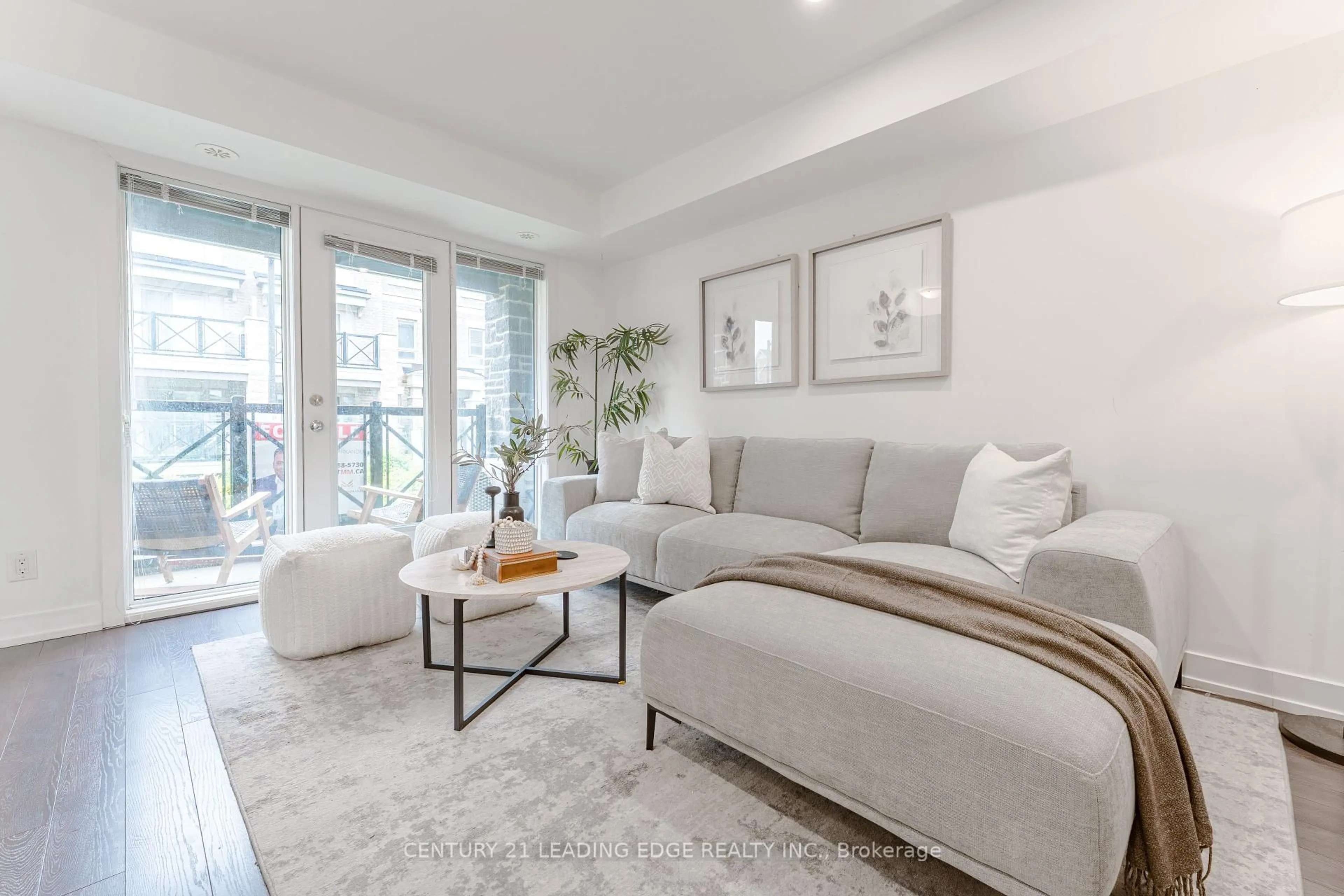 Living room with furniture, unknown for 1 Blanche Lane #814, Markham Ontario L6B 0A3