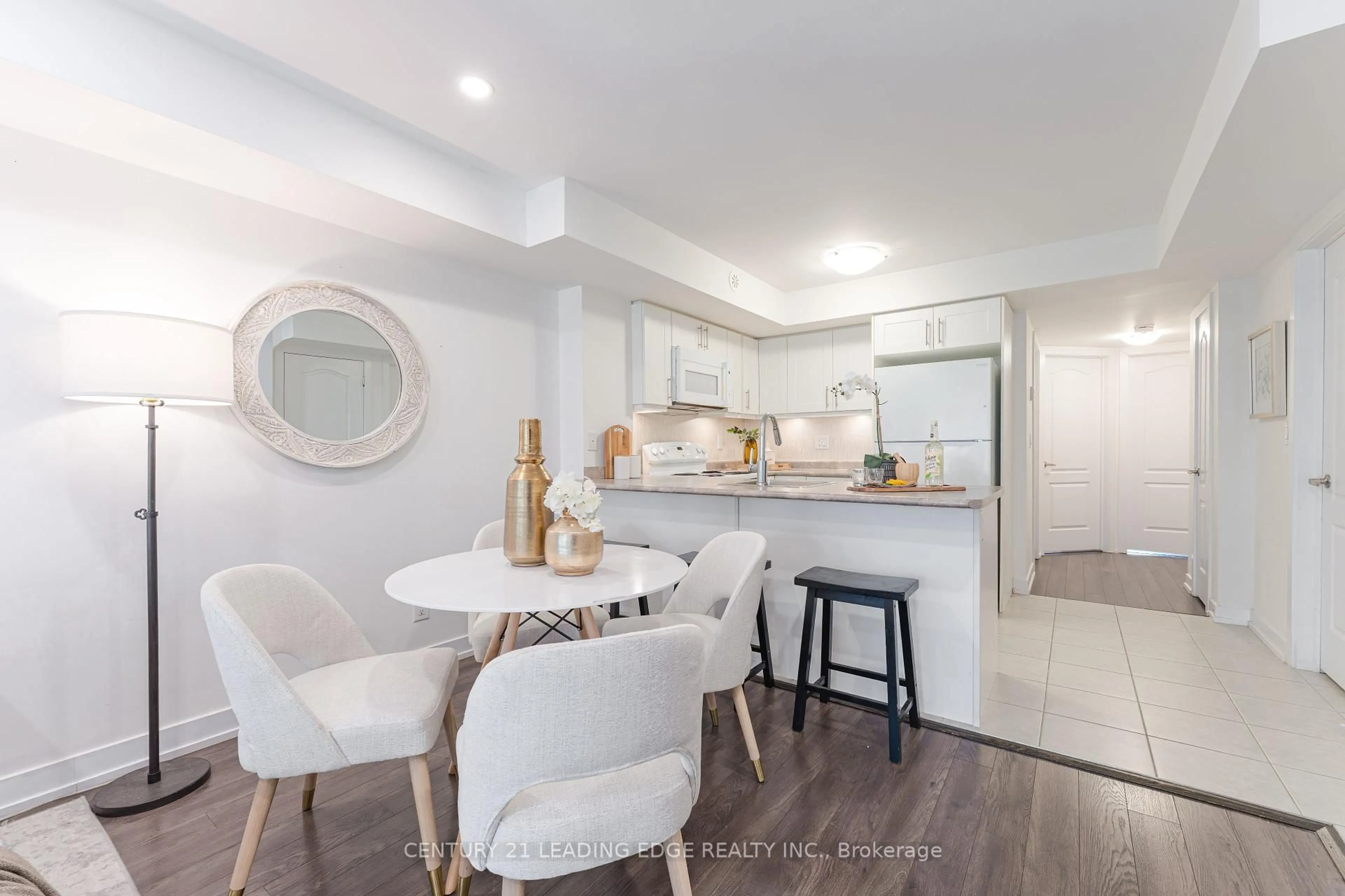 Open concept kitchen, unknown for 1 Blanche Lane #814, Markham Ontario L6B 0A3