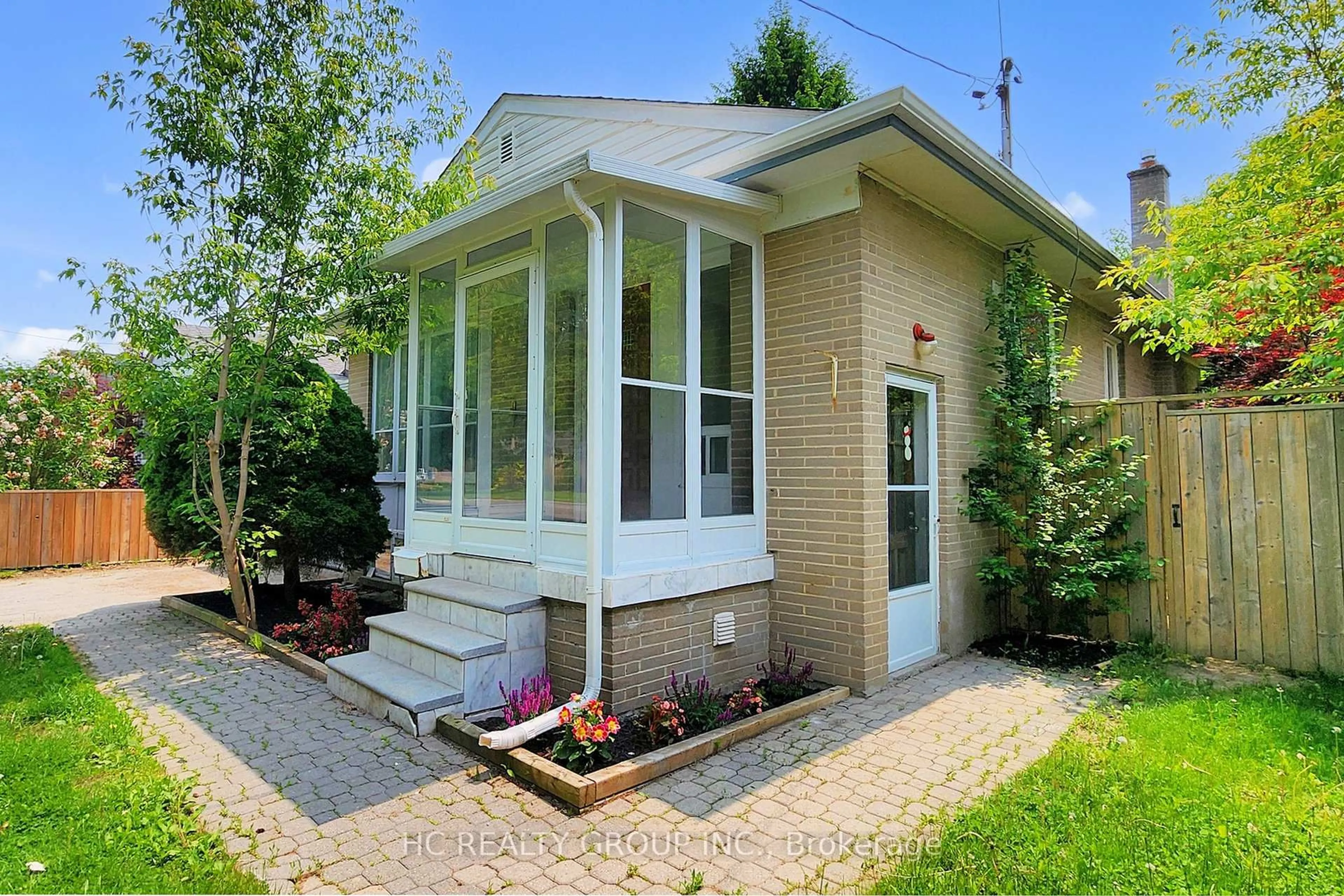 Home with brick exterior material, street for 406 Centre St, Richmond Hill Ontario L4C 1B7