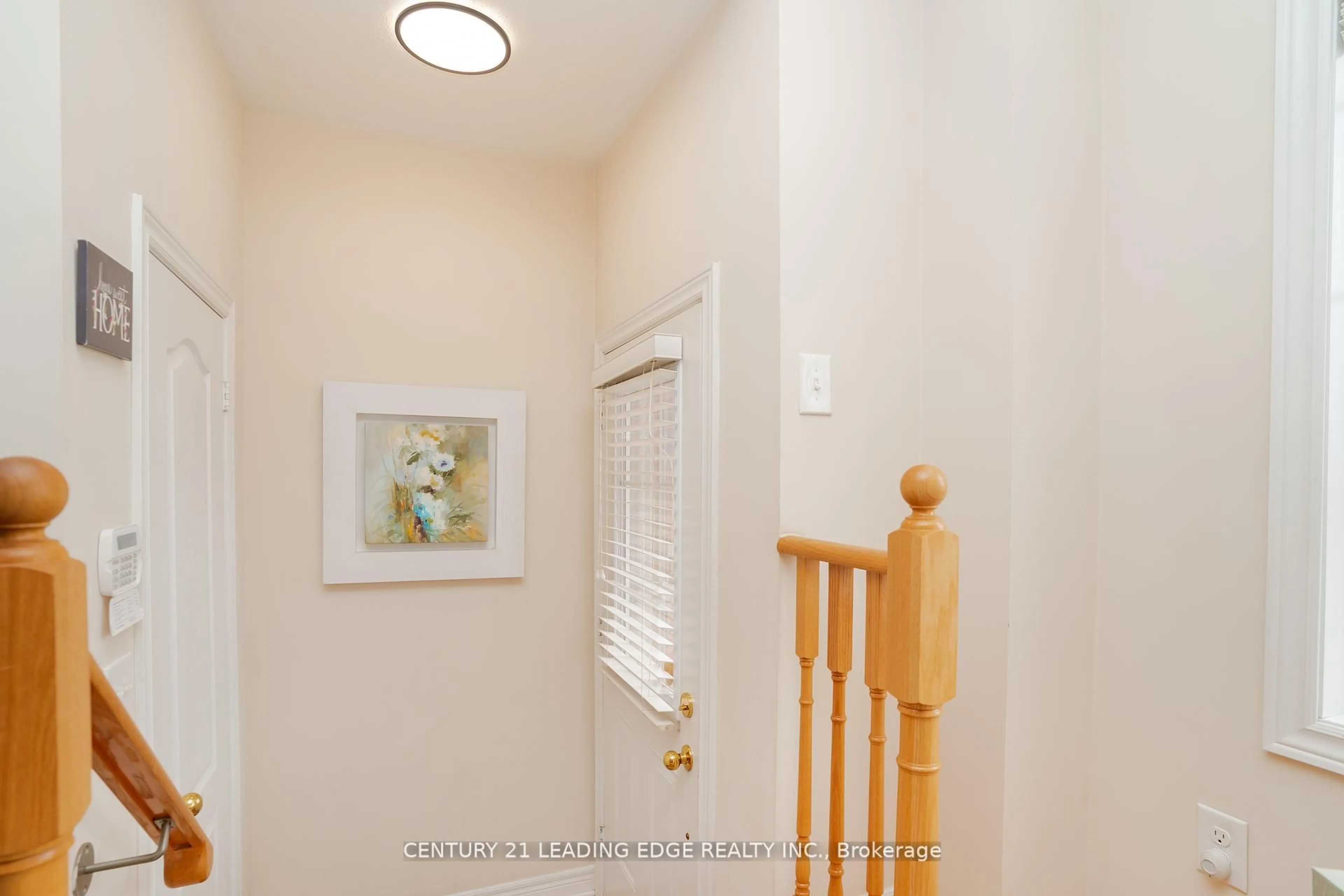 Indoor entryway for 488 Riverlands Ave, Markham Ontario L6B 0R9