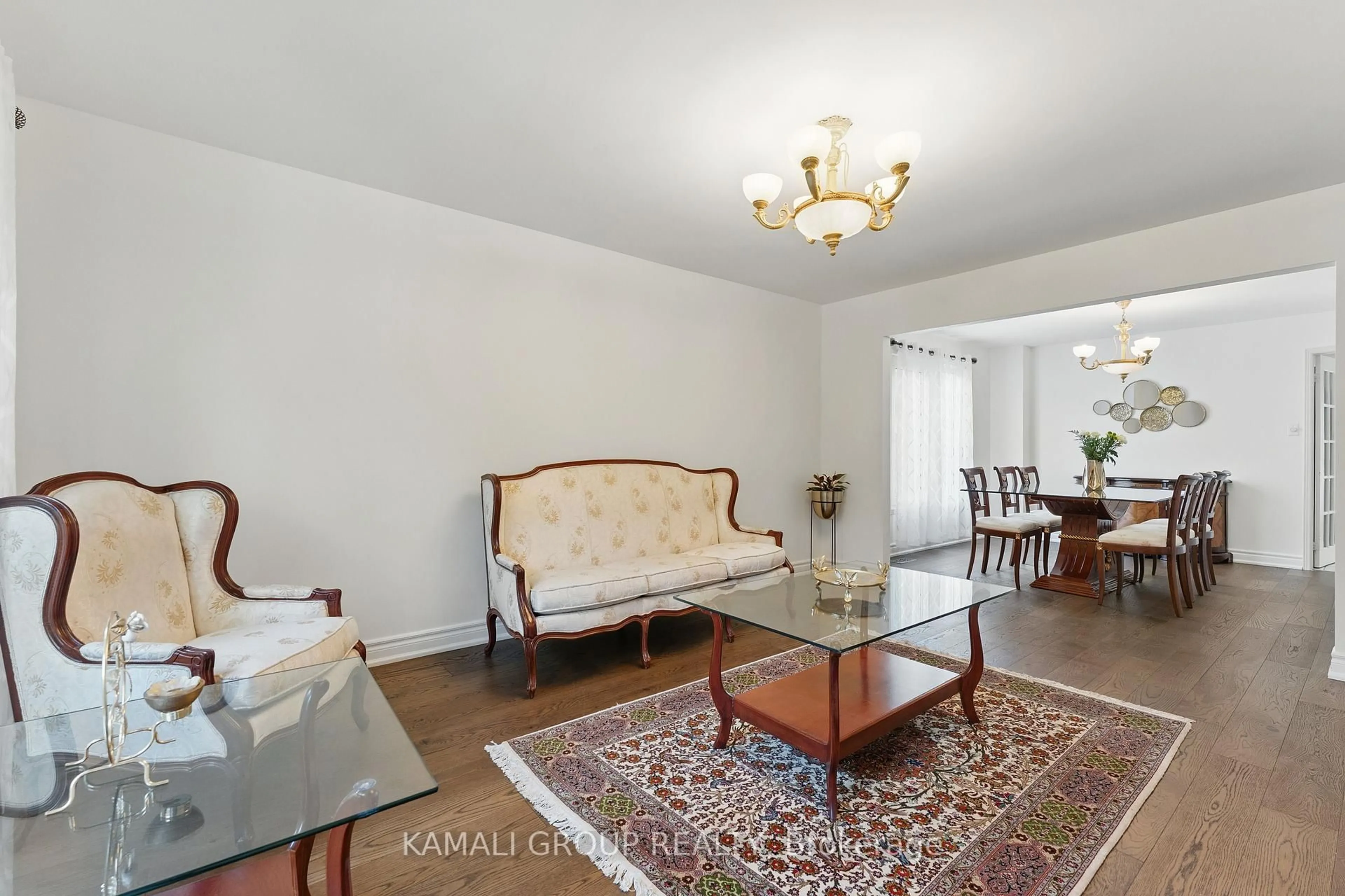 Living room with furniture, unknown for 324 Petheram Pl, Newmarket Ontario L3X 1J7
