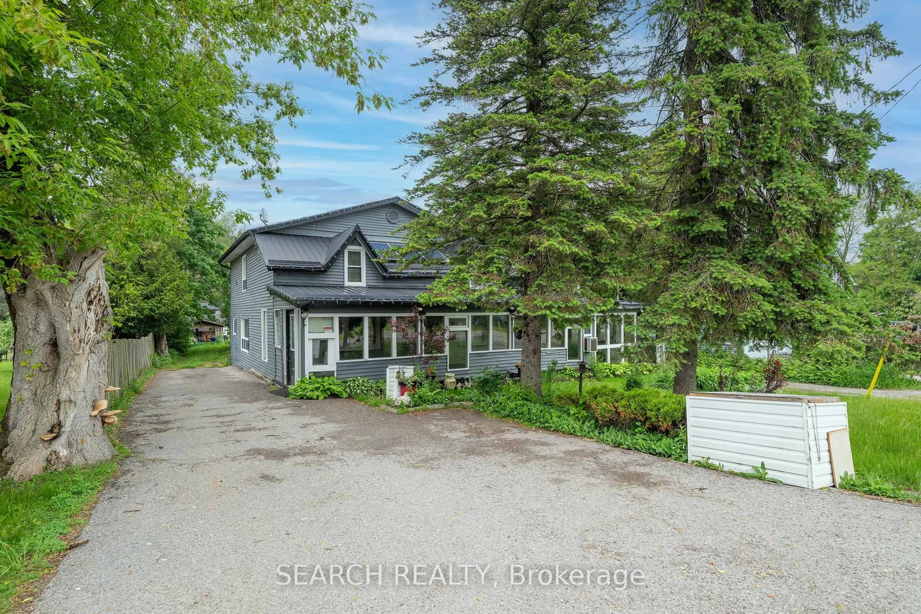 A pic from outside/outdoor area/front of a property/back of a property/a pic from drone, street for 246 Regional 8 Rd, Uxbridge Ontario L9P 1R1