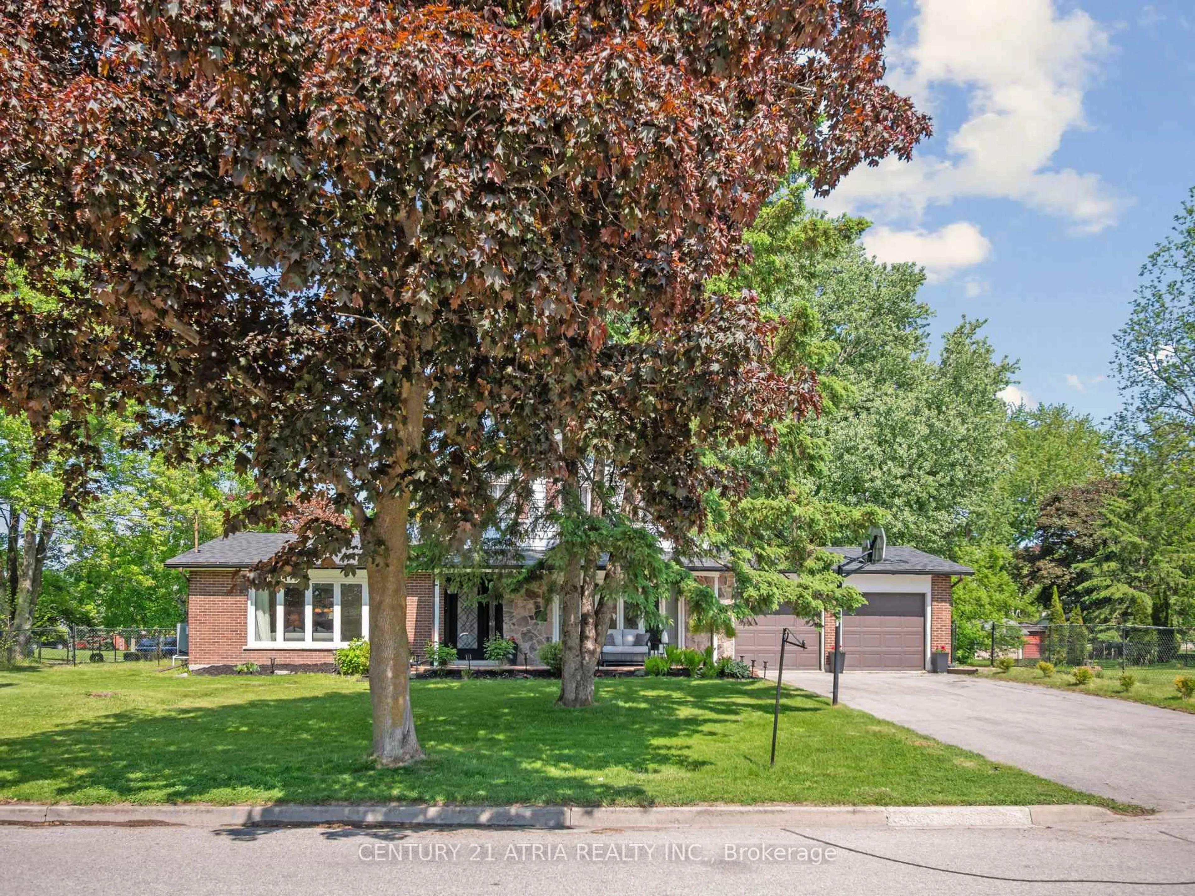 Unknown for 7 May Ave, East Gwillimbury Ontario L0G 1V0