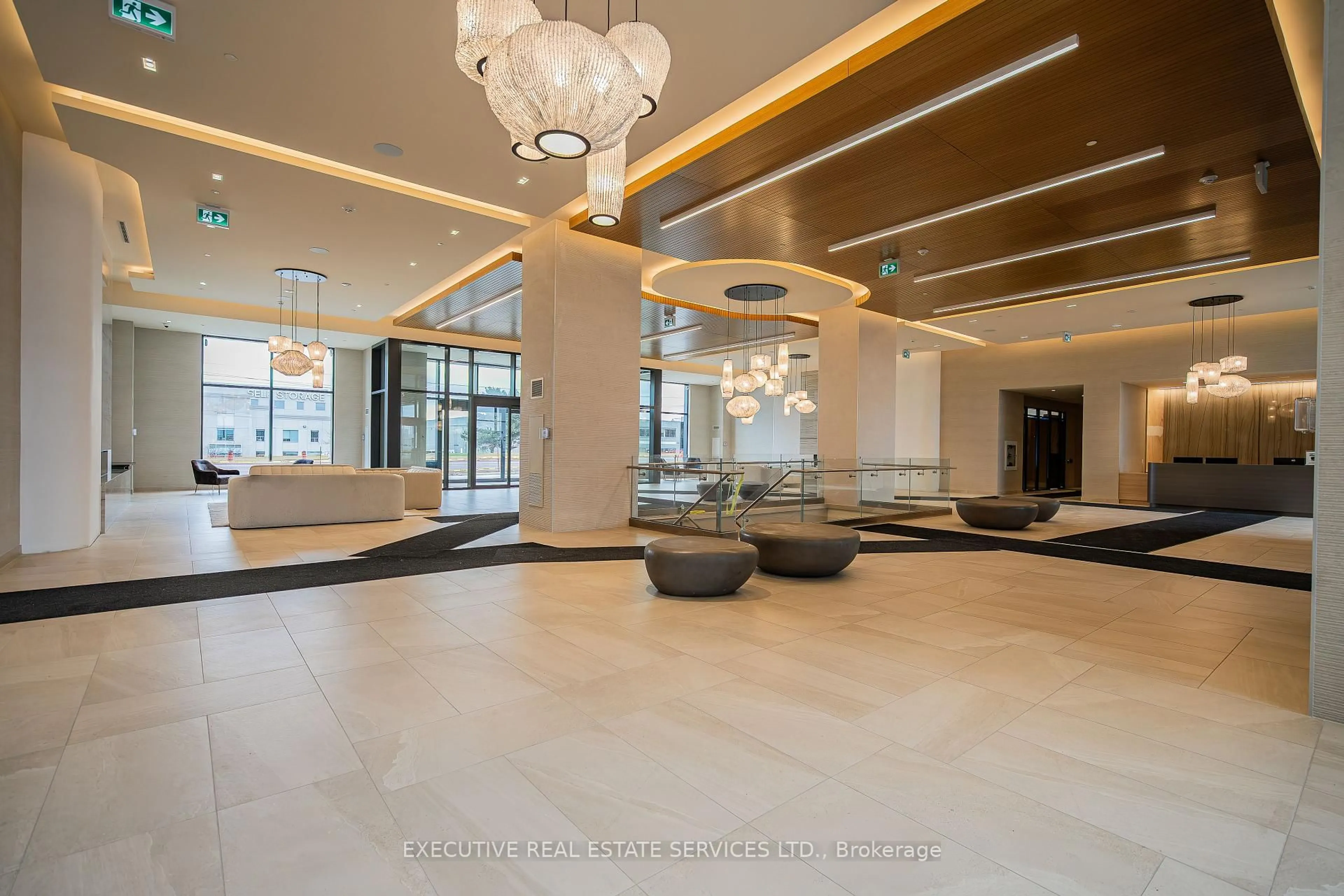 Lobby for 8960 Jane St #1112, Vaughan Ontario L4K 2M9