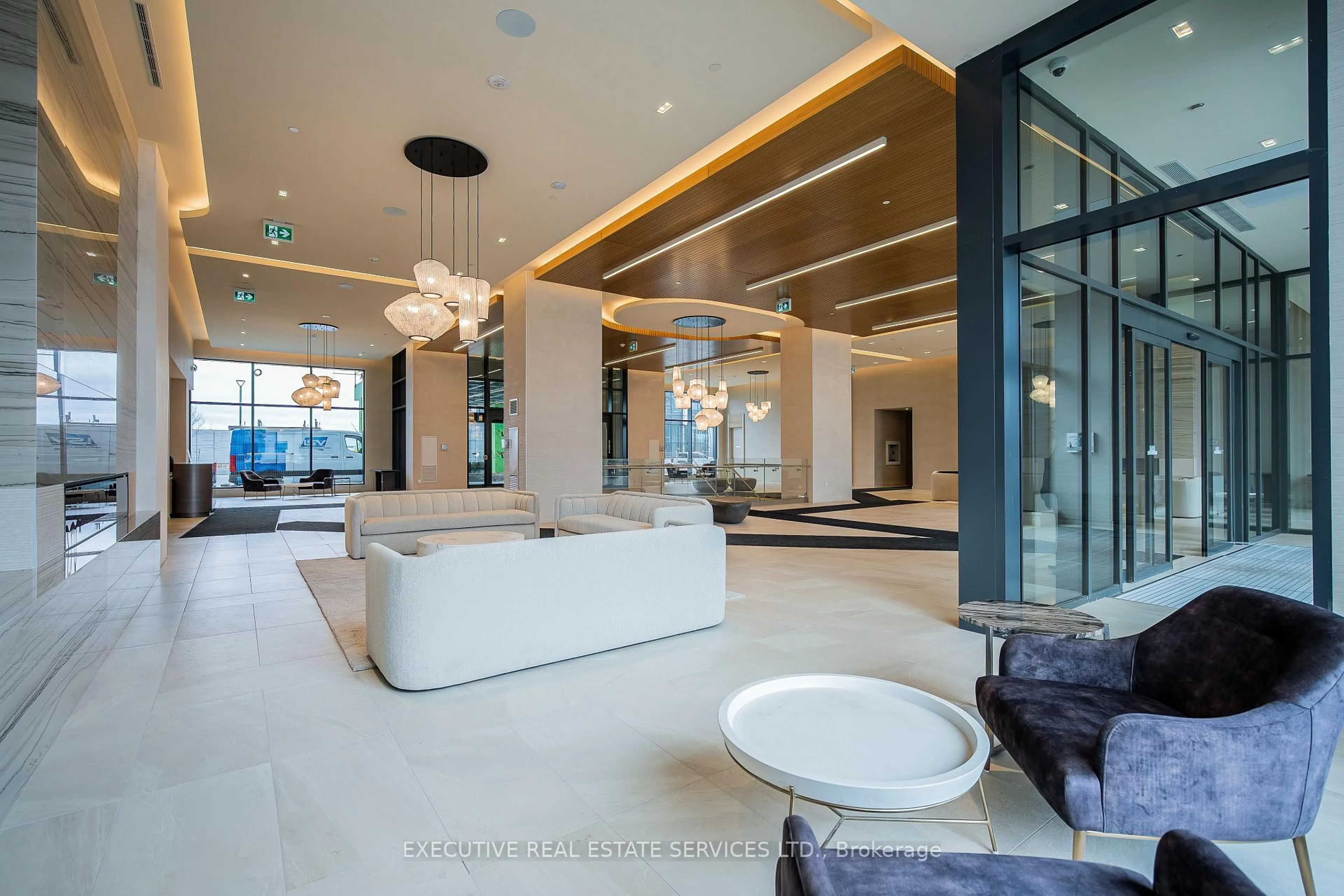 Lobby for 8960 Jane St #1112, Vaughan Ontario L4K 2M9