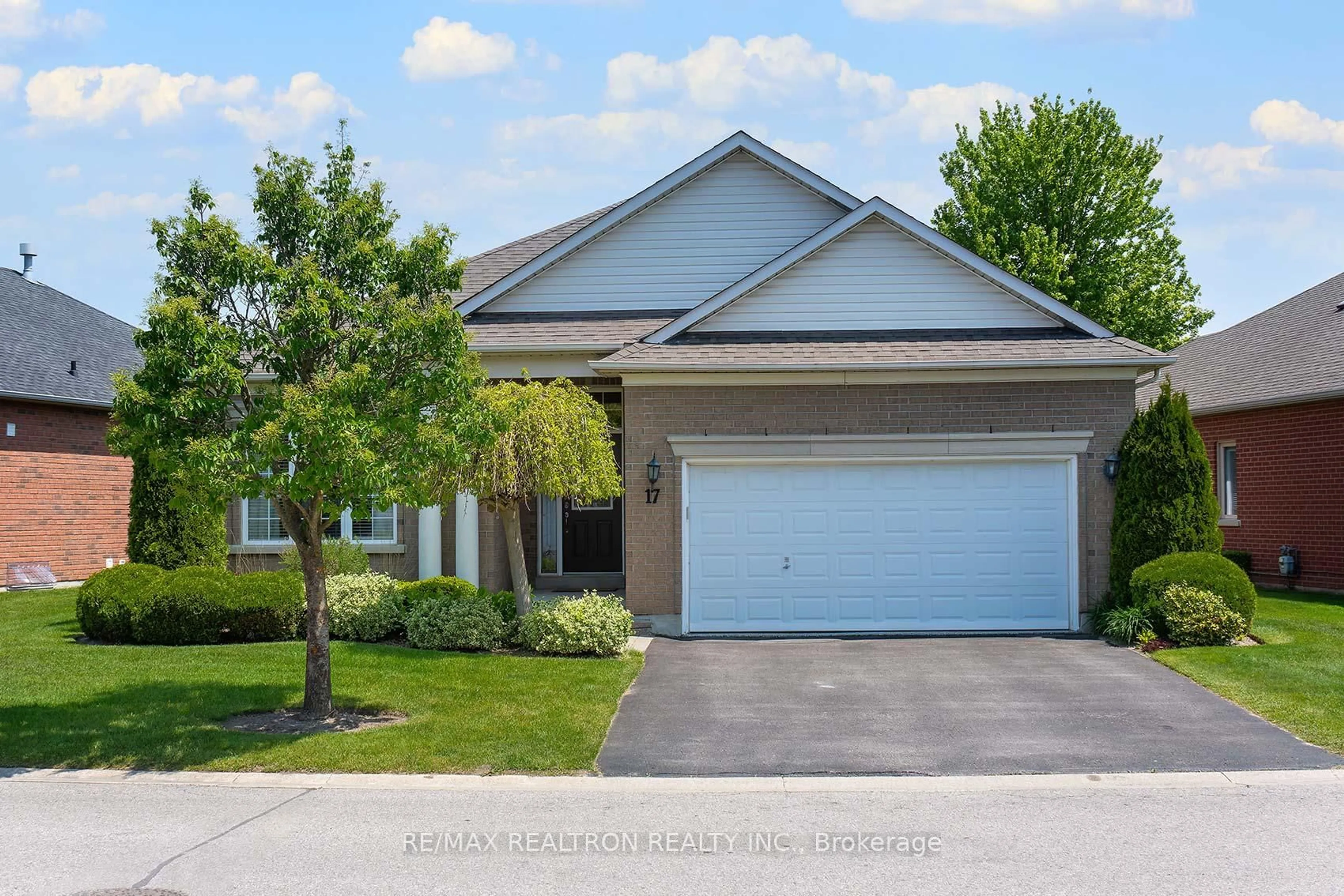 Unknown for 17 Arnies Chance, Whitchurch-Stouffville Ontario L4A 1M1