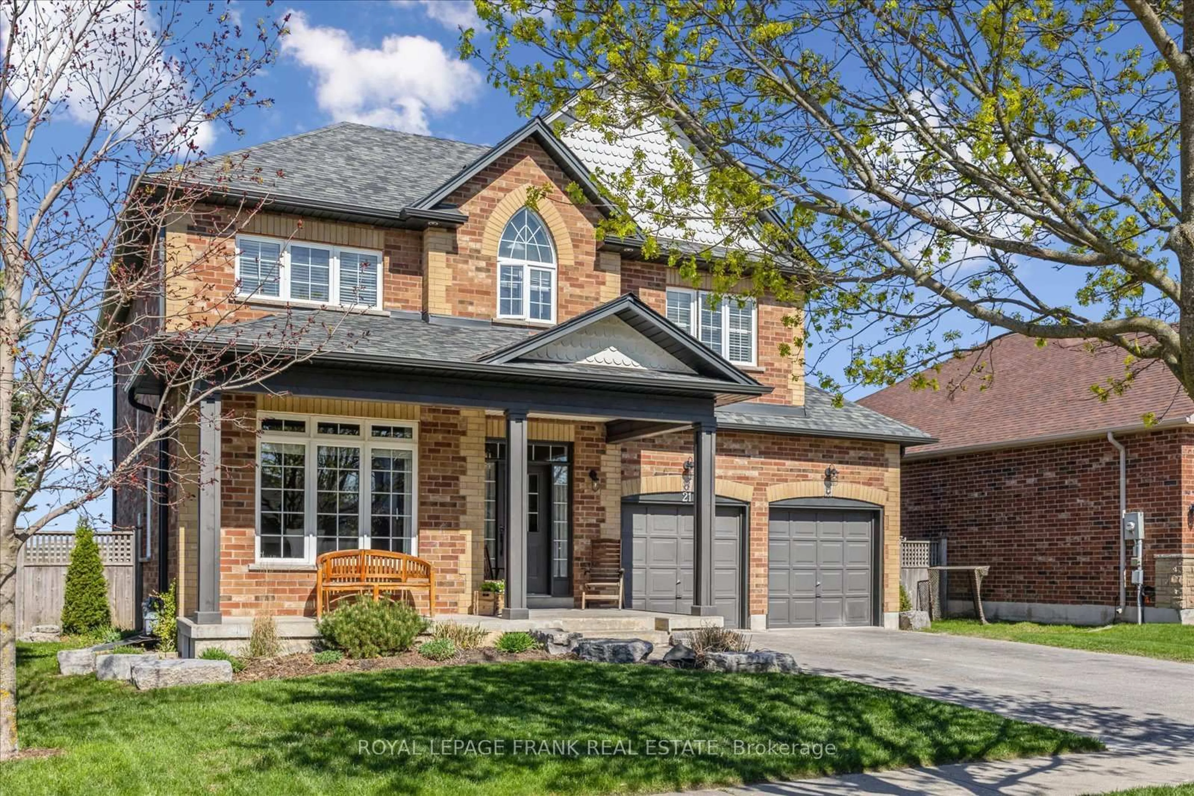 Home with brick exterior material, street for 21 Brownscombe Cres, Uxbridge Ontario L9P 1Y1