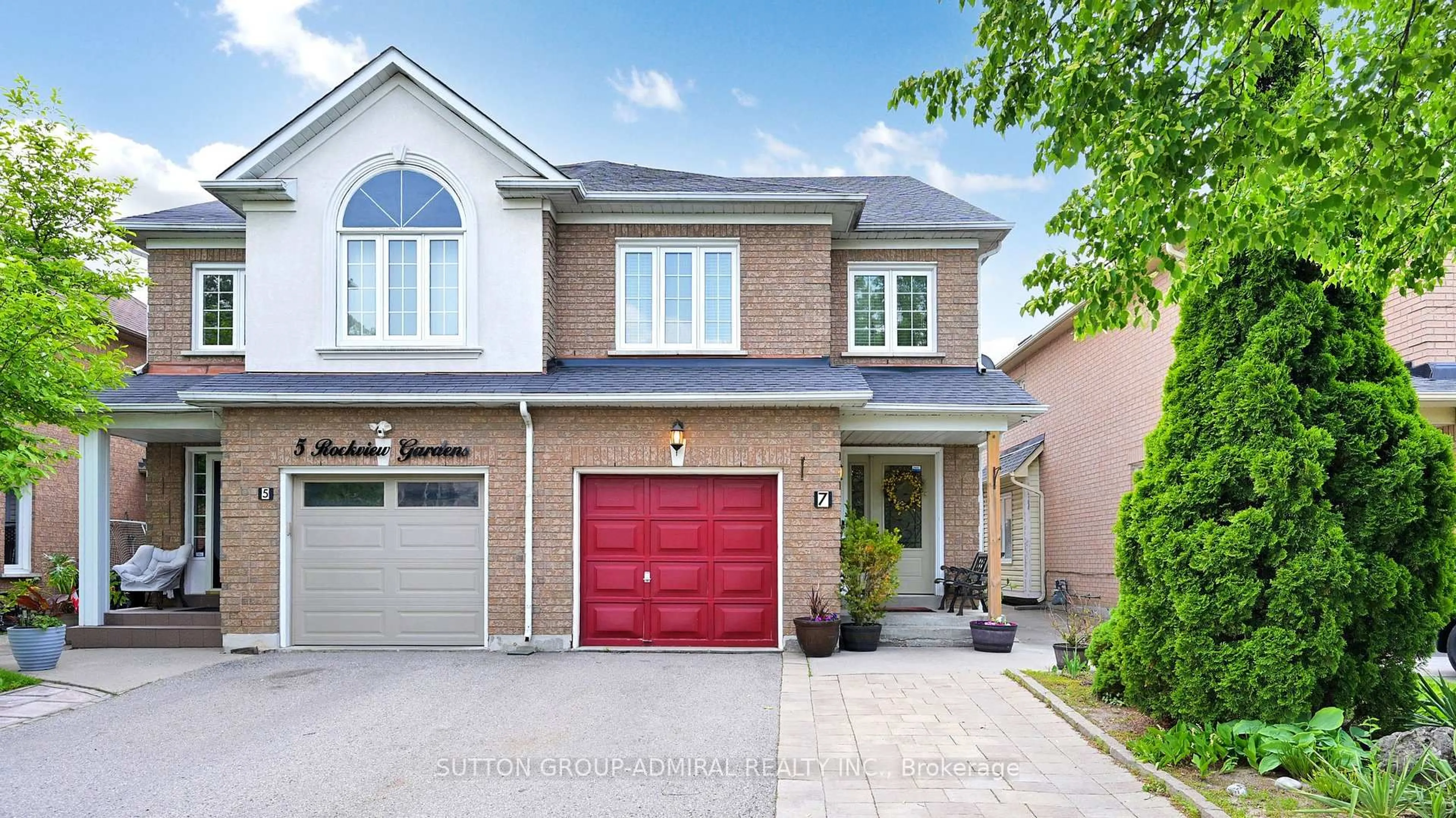 Home with brick exterior material, street for 7 Rockview Gdns, Vaughan Ontario L4K 4W4