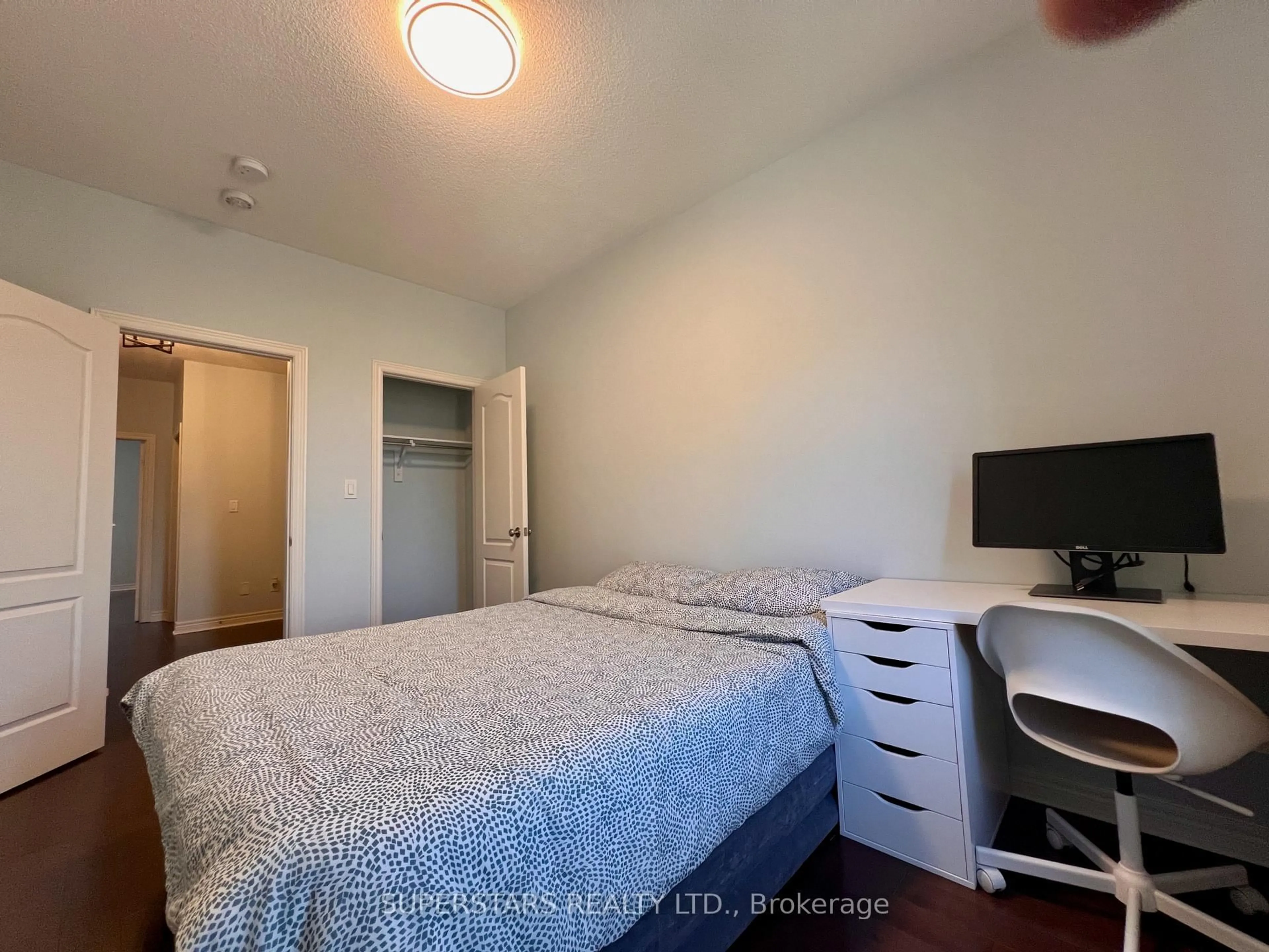 A pic of a room for 43 Radial Dr, Aurora Ontario L4G 0Z8