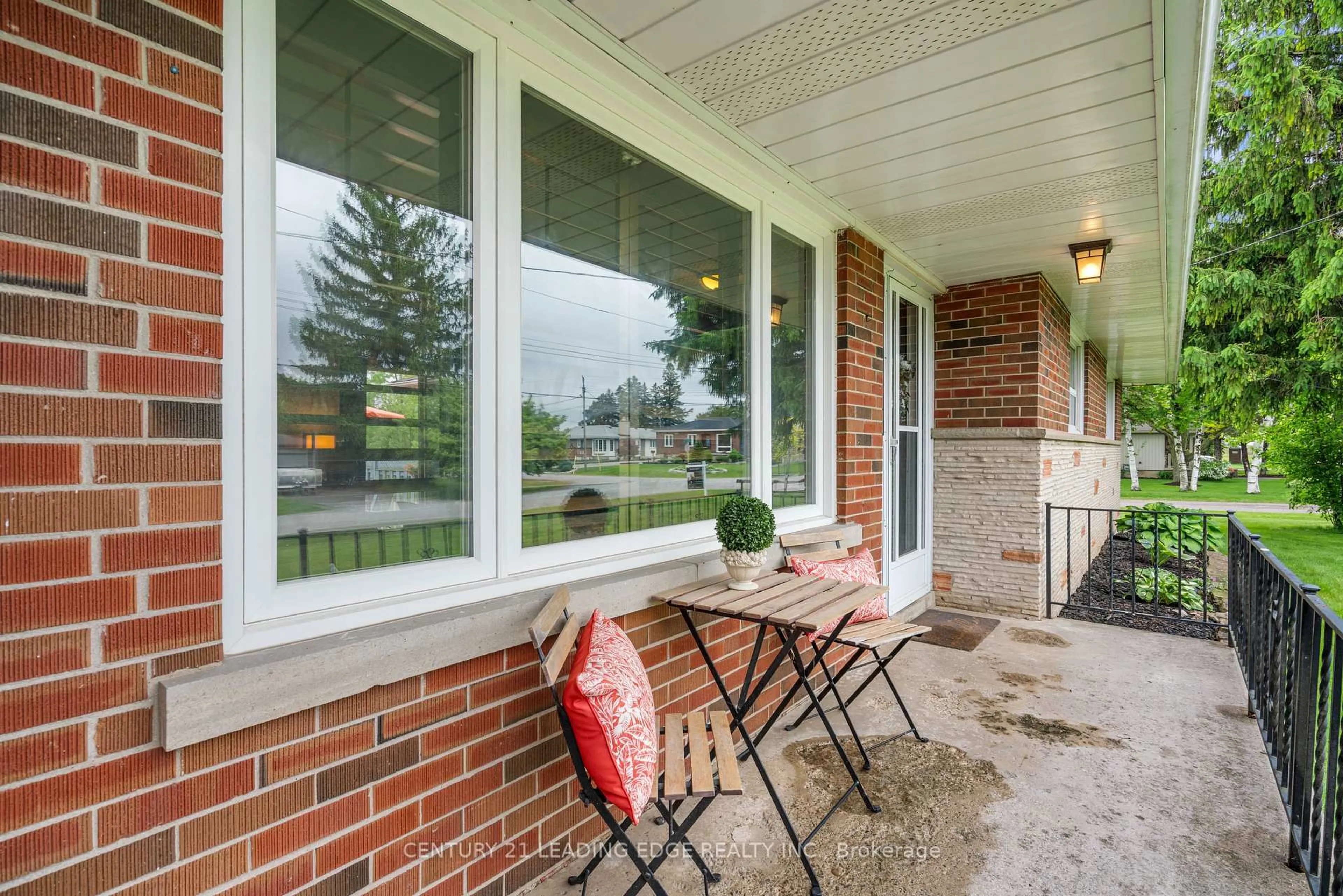 Patio, street for 29 Joyce Blvd, Whitchurch-Stouffville Ontario L4A 4N4