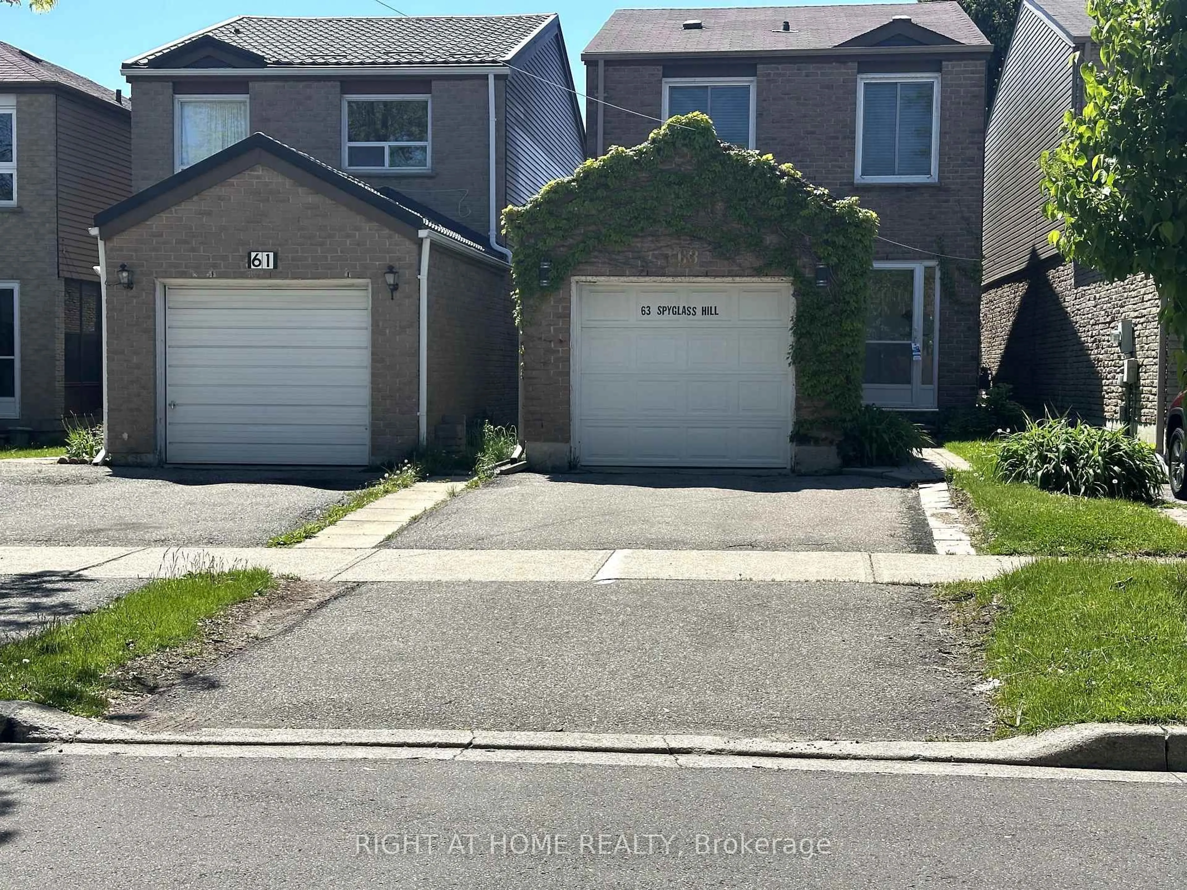 A pic from outside/outdoor area/front of a property/back of a property/a pic from drone, street for 63 Spyglass Hill Rd, Vaughan Ontario L4K 2K6