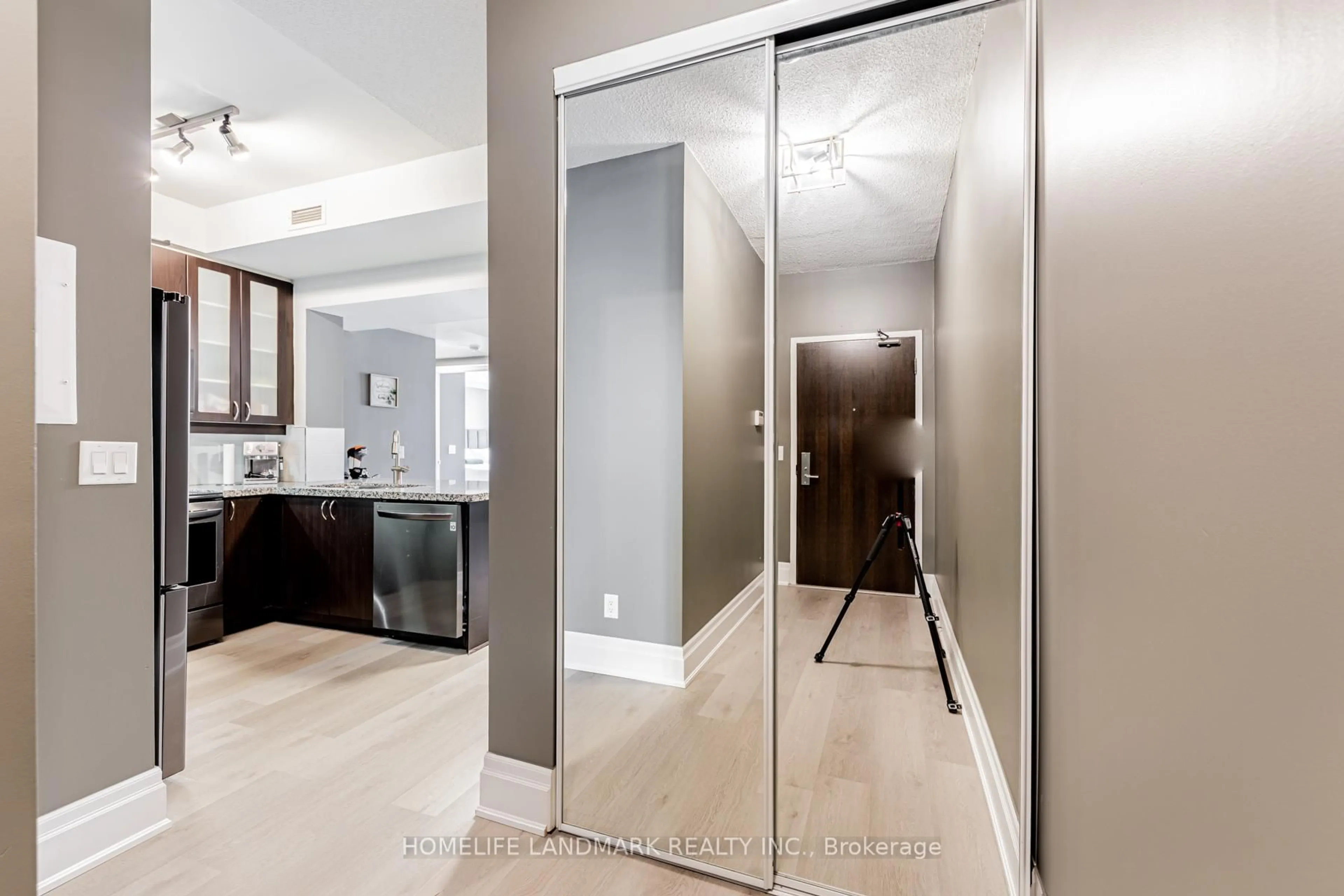 Indoor entryway for 57 Upper Duke Cres #205, Markham Ontario L6G 0B7