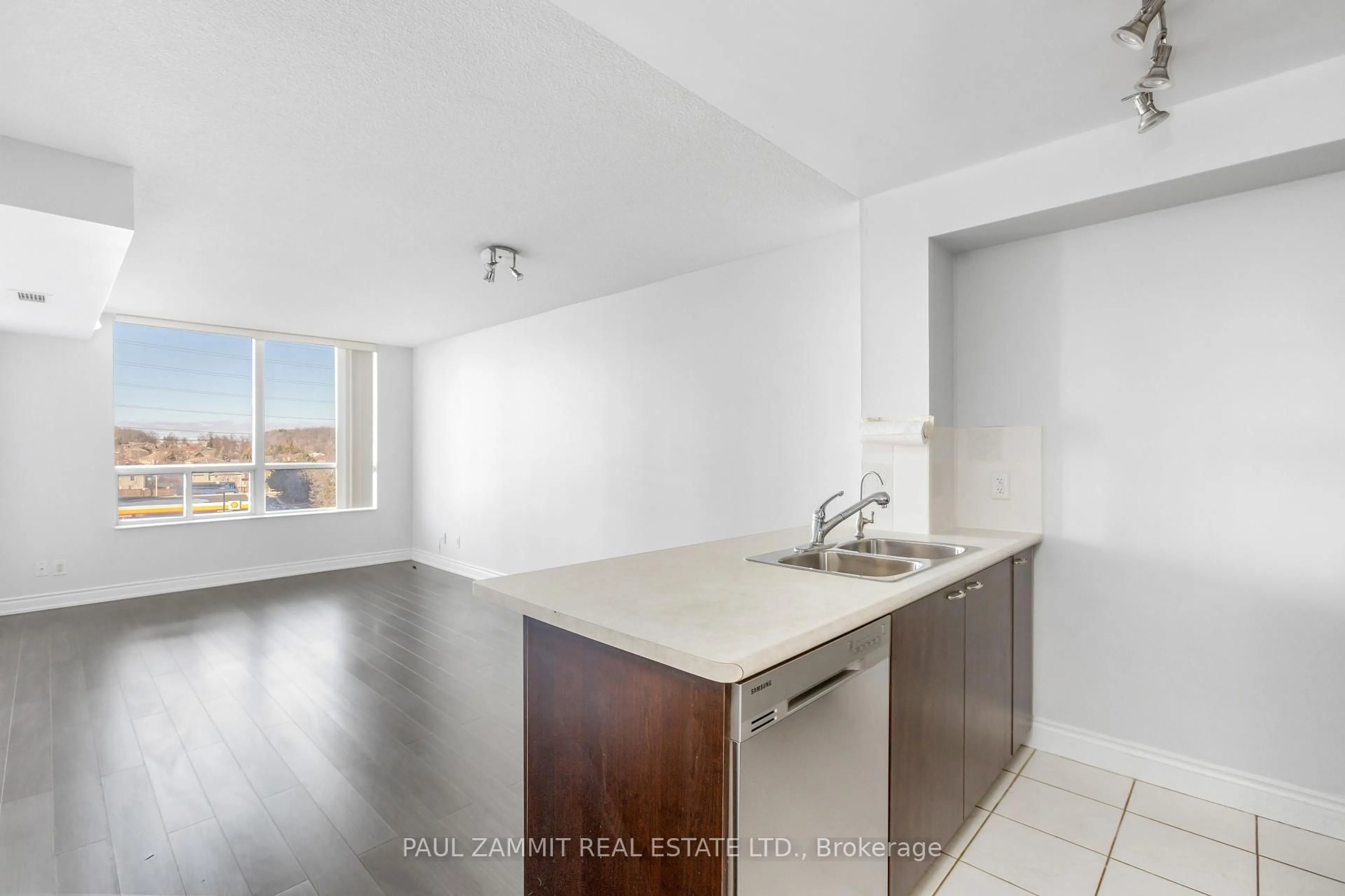 Standard kitchen, unknown for 88 Times Ave #615, Markham Ontario L3T 7Z4