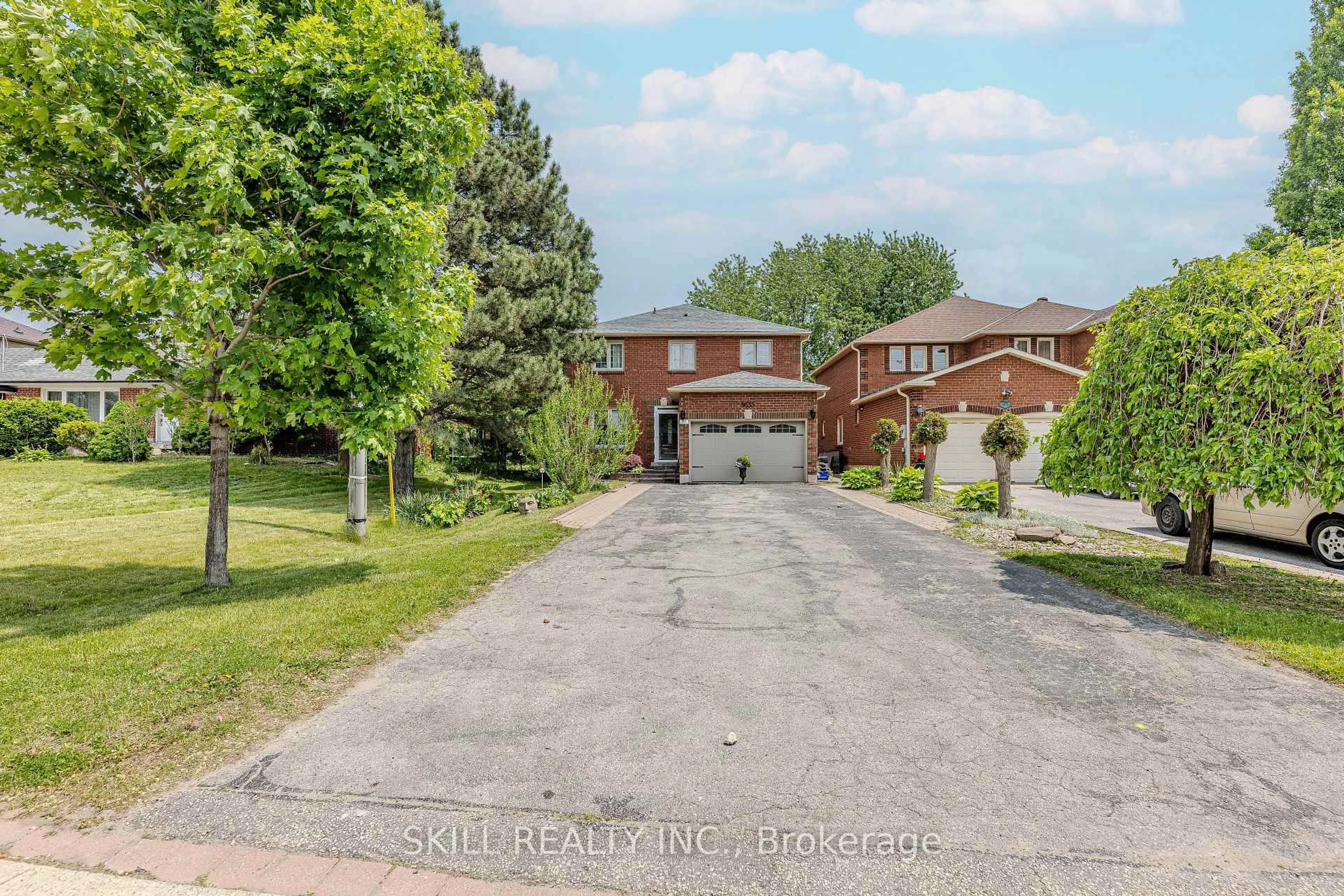 A pic from outside/outdoor area/front of a property/back of a property/a pic from drone, street for 9635 Keele St, Vaughan Ontario L6A 1M1