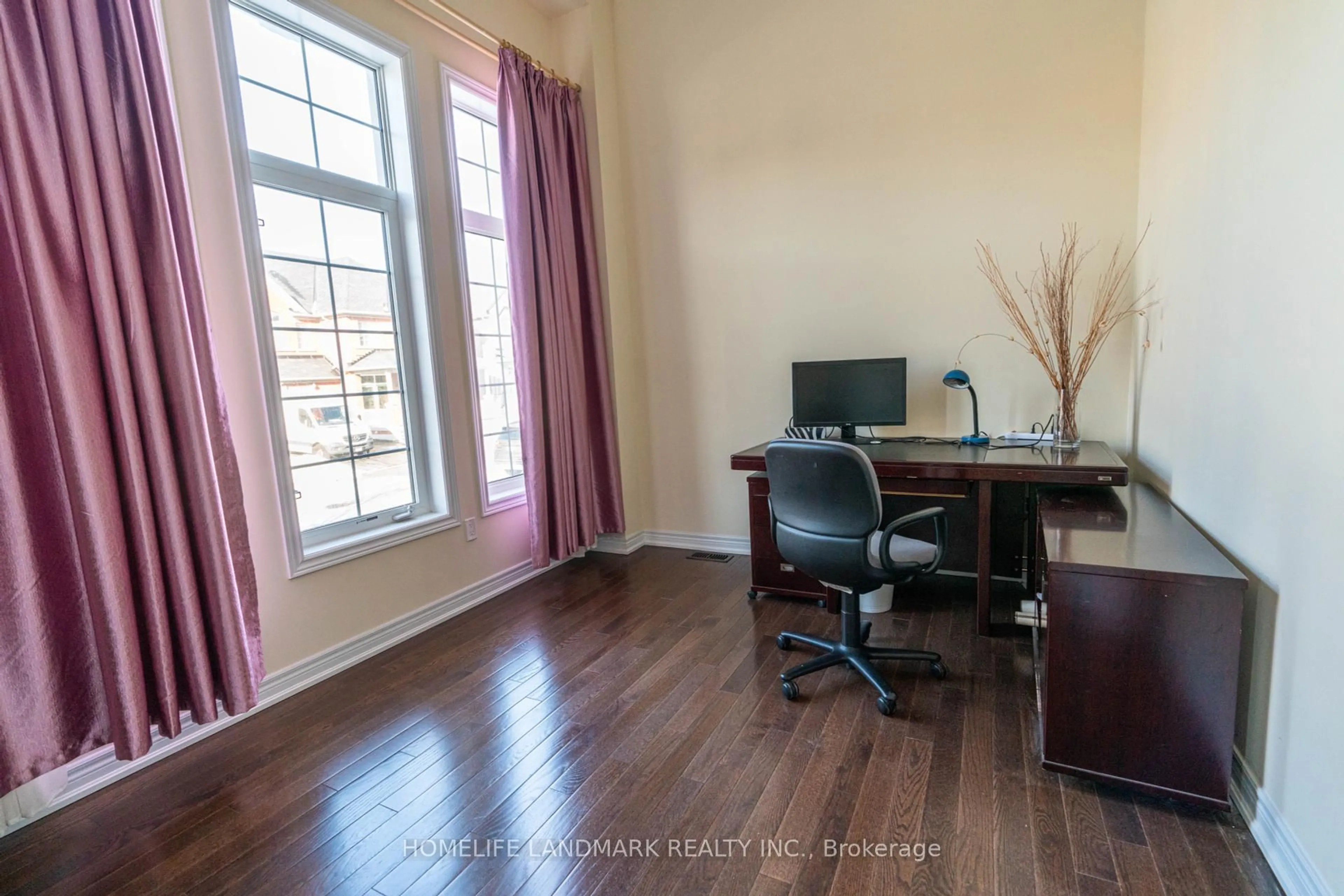A pic of a room for 60 Wozniak Cres, Markham Ontario L6E 0L4