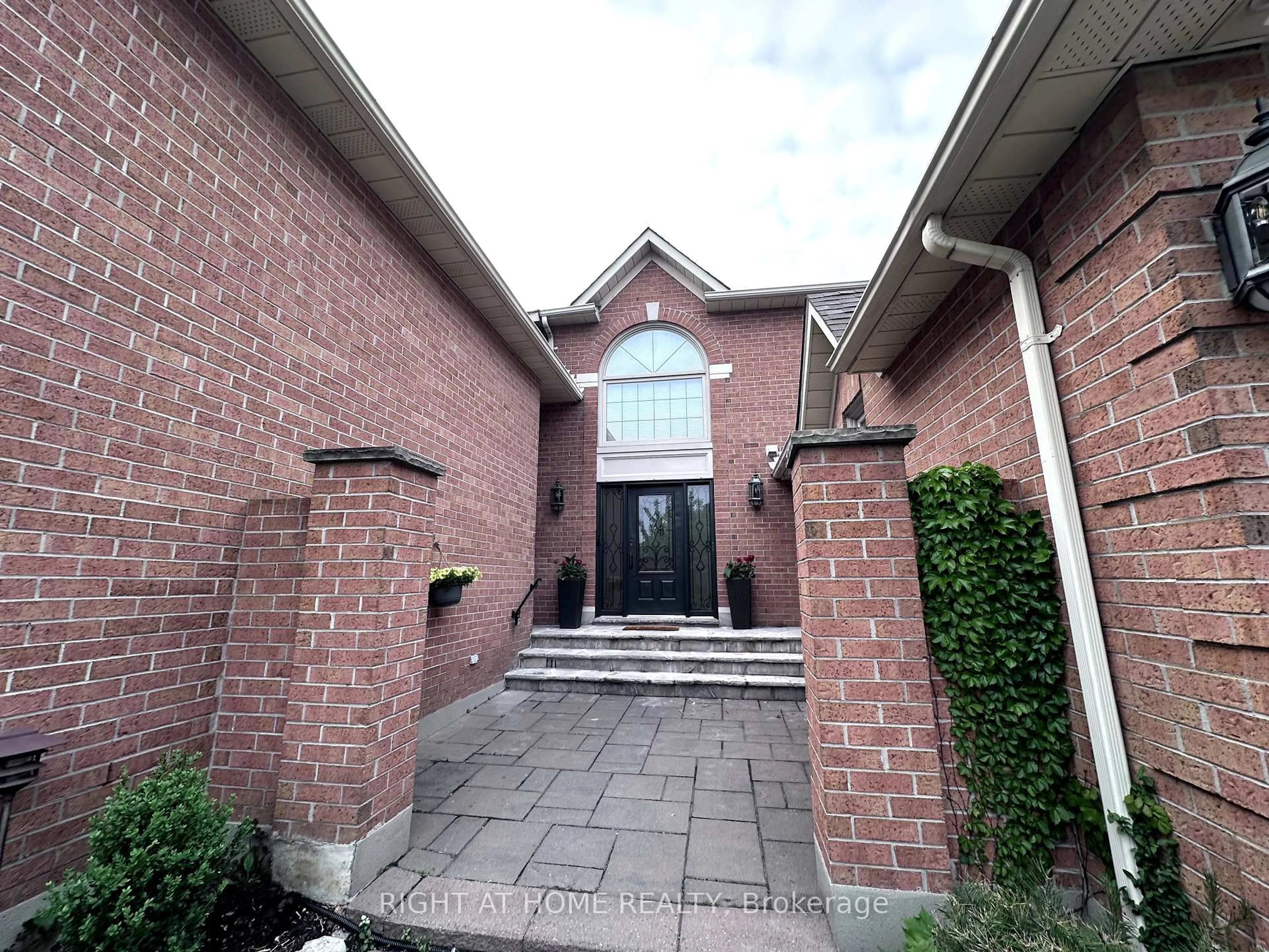 Home with brick exterior material, street for 20 Woburn Dr, Vaughan Ontario L4L 7H8