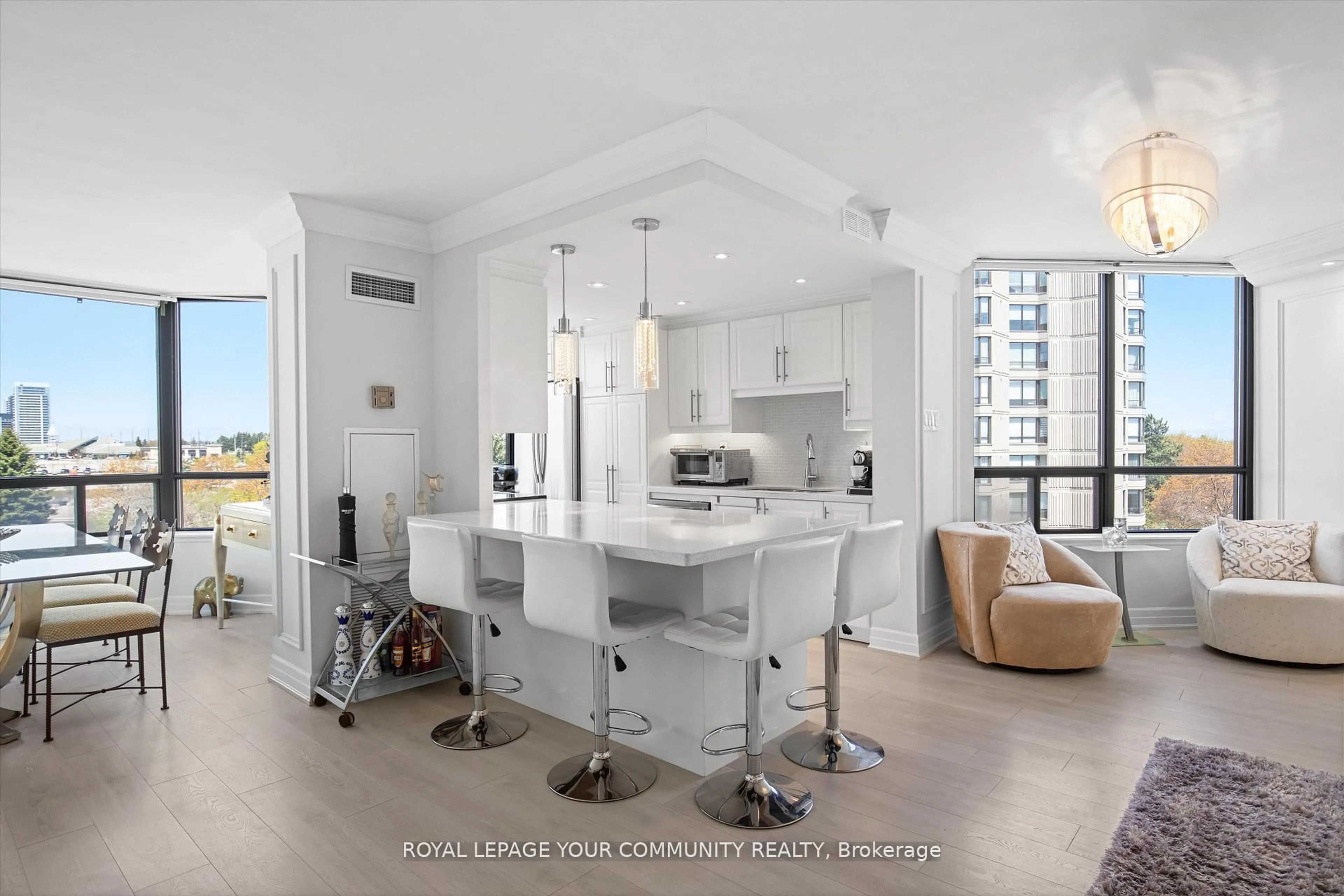 Open concept kitchen, ceramic/tile floor for 7420 Bathurst St #503, Vaughan Ontario L4J 6X4