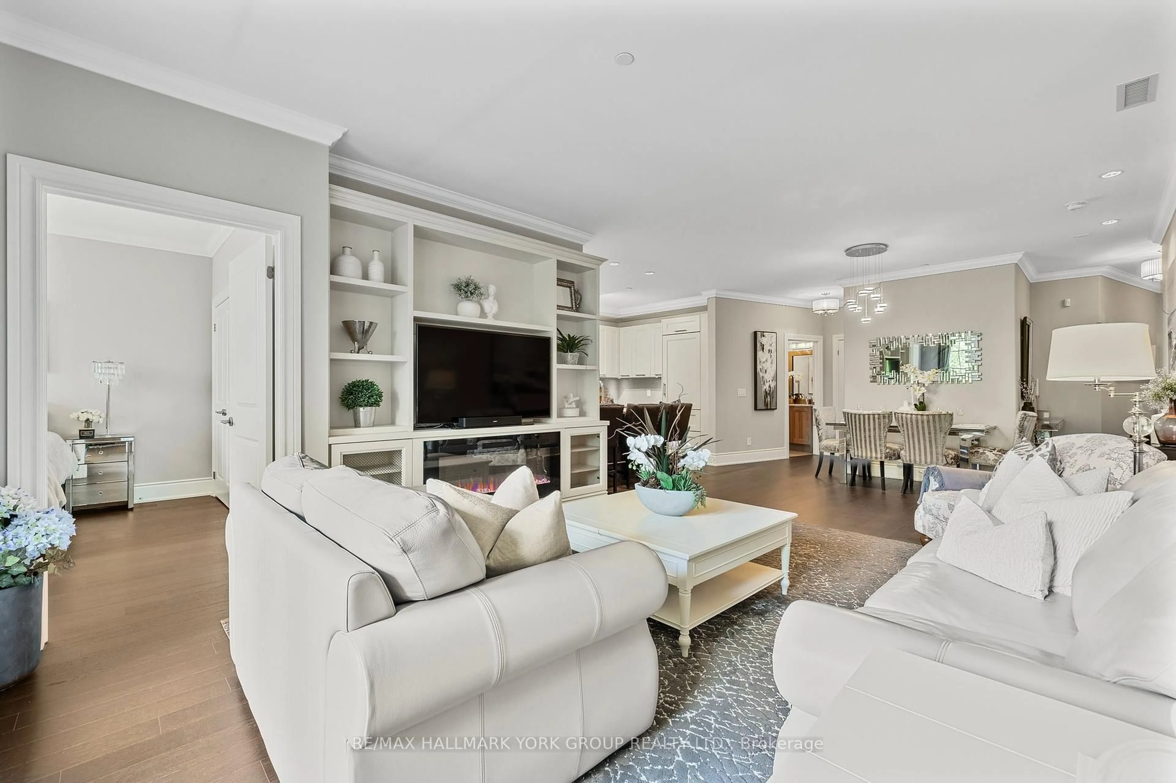 Living room with furniture, unknown for 10360 Islington Ave #209, Vaughan Ontario L0J 1C0