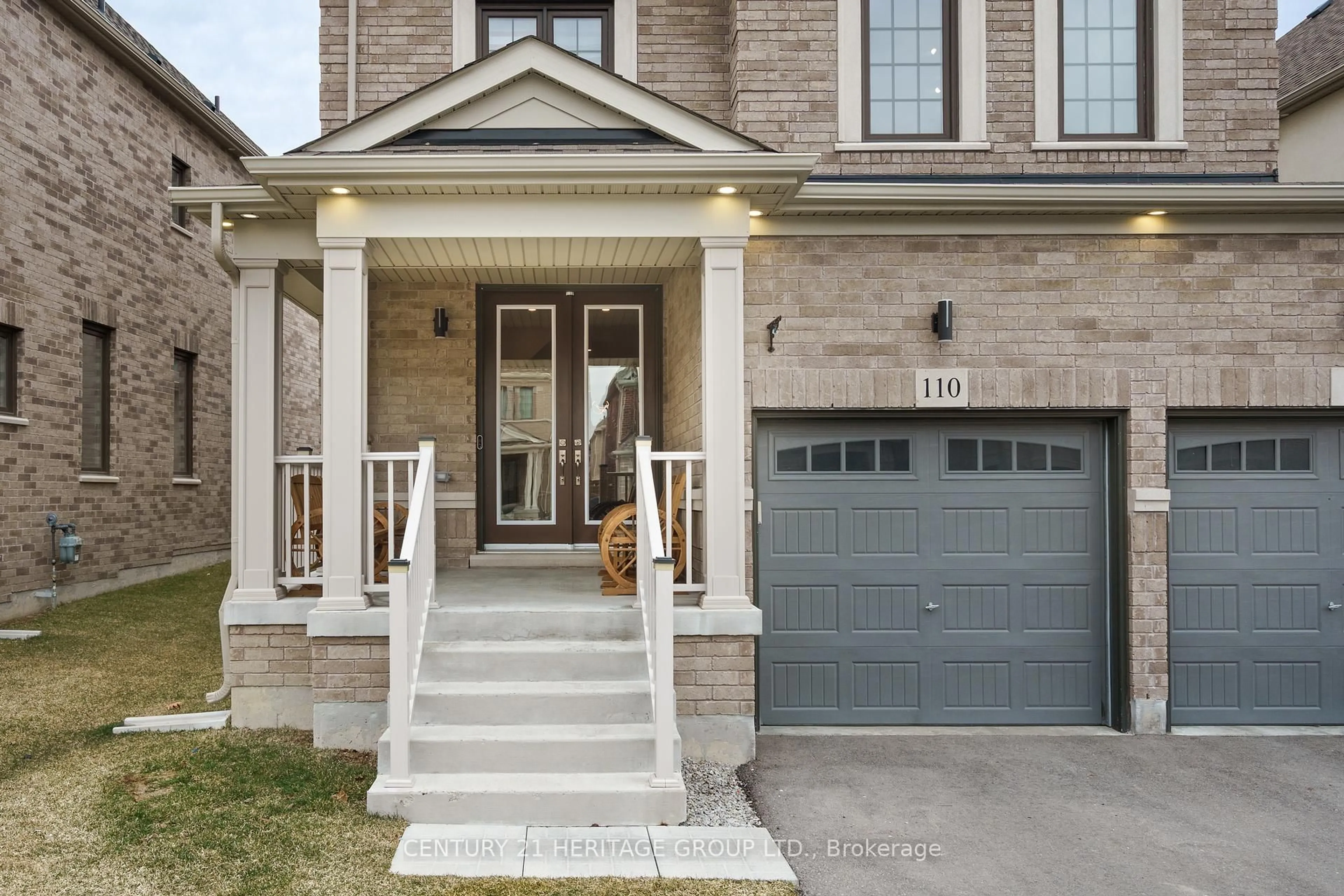 Home with brick exterior material, street for 110 Scarlet Way, Bradford West Gwillimbury Ontario L3Z 4J2