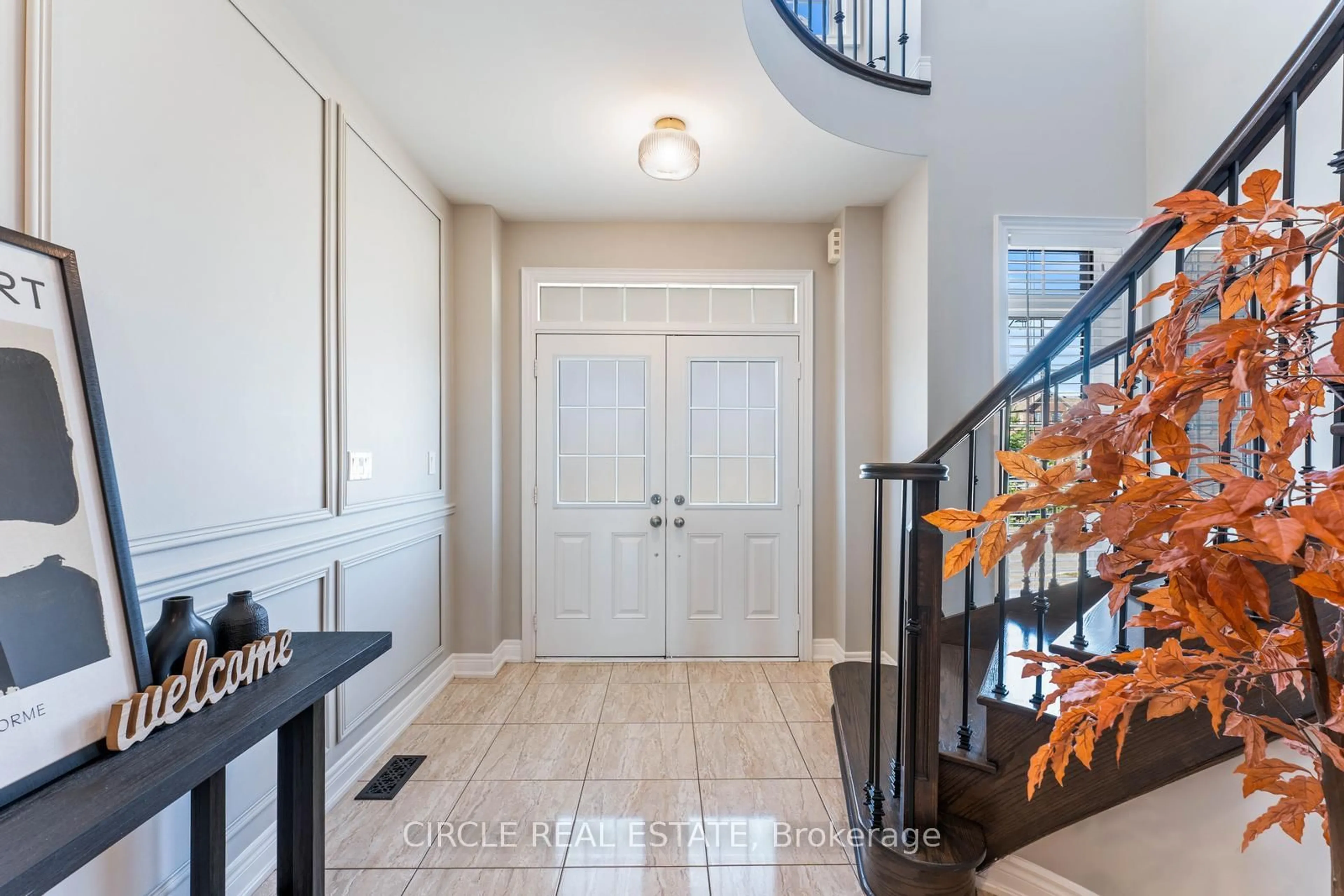 Indoor entryway for 65 Hopewell St, Vaughan Ontario L4H 3N5