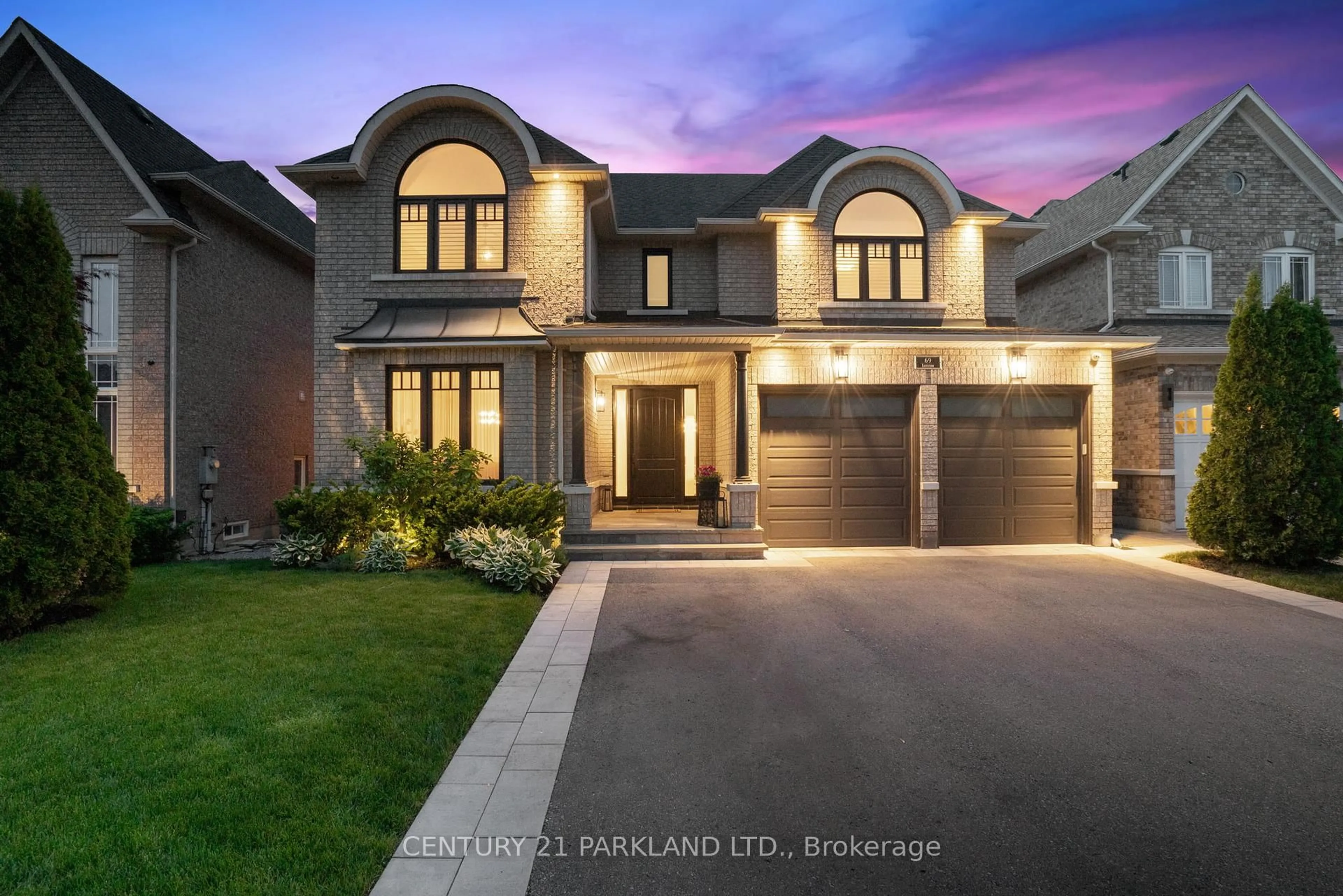 Home with brick exterior material, street for 69 Littleside St, Richmond Hill Ontario L4E 4T8