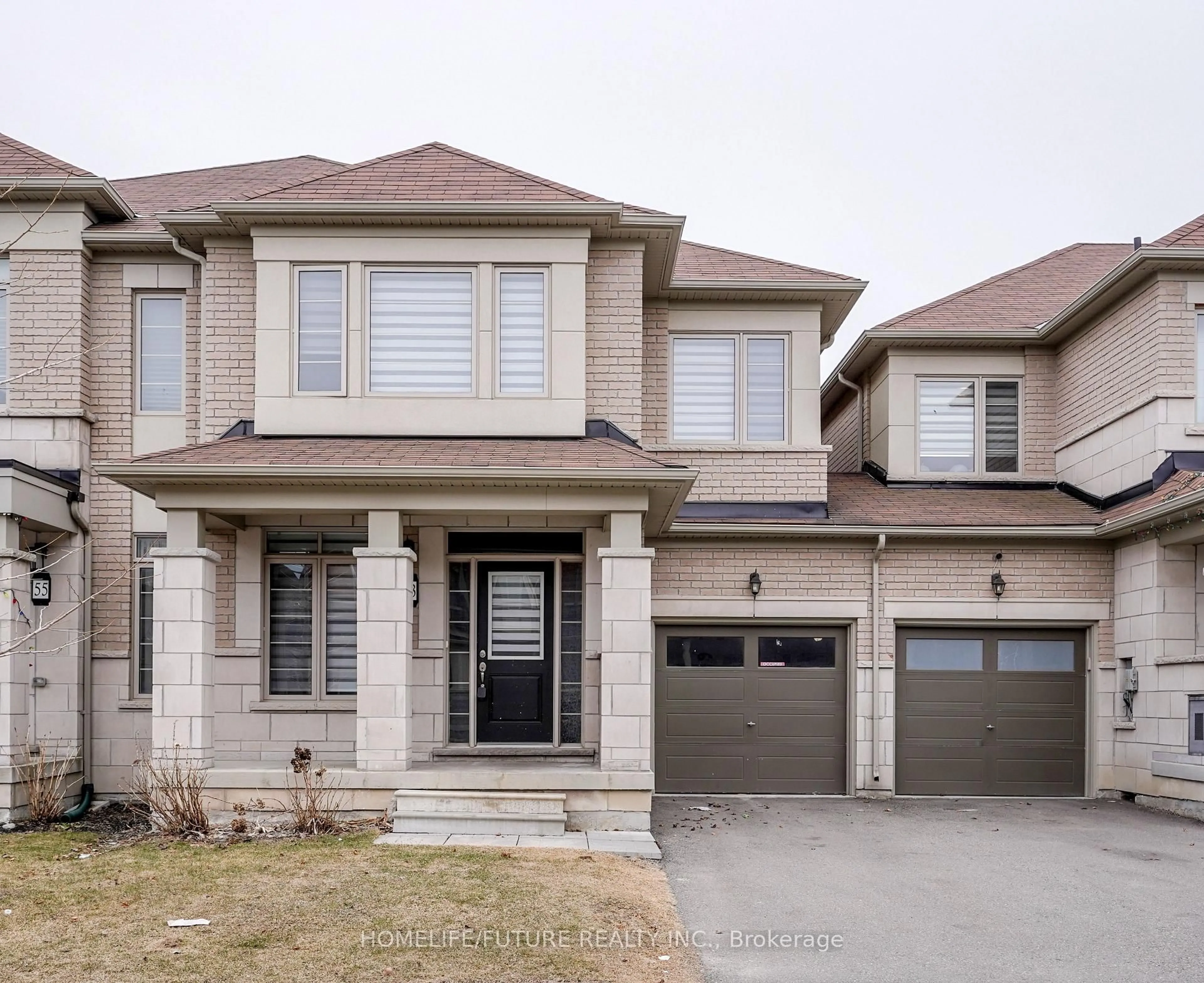 Home with brick exterior material, street for 53 Mondial Cres, East Gwillimbury Ontario L9N 0S2