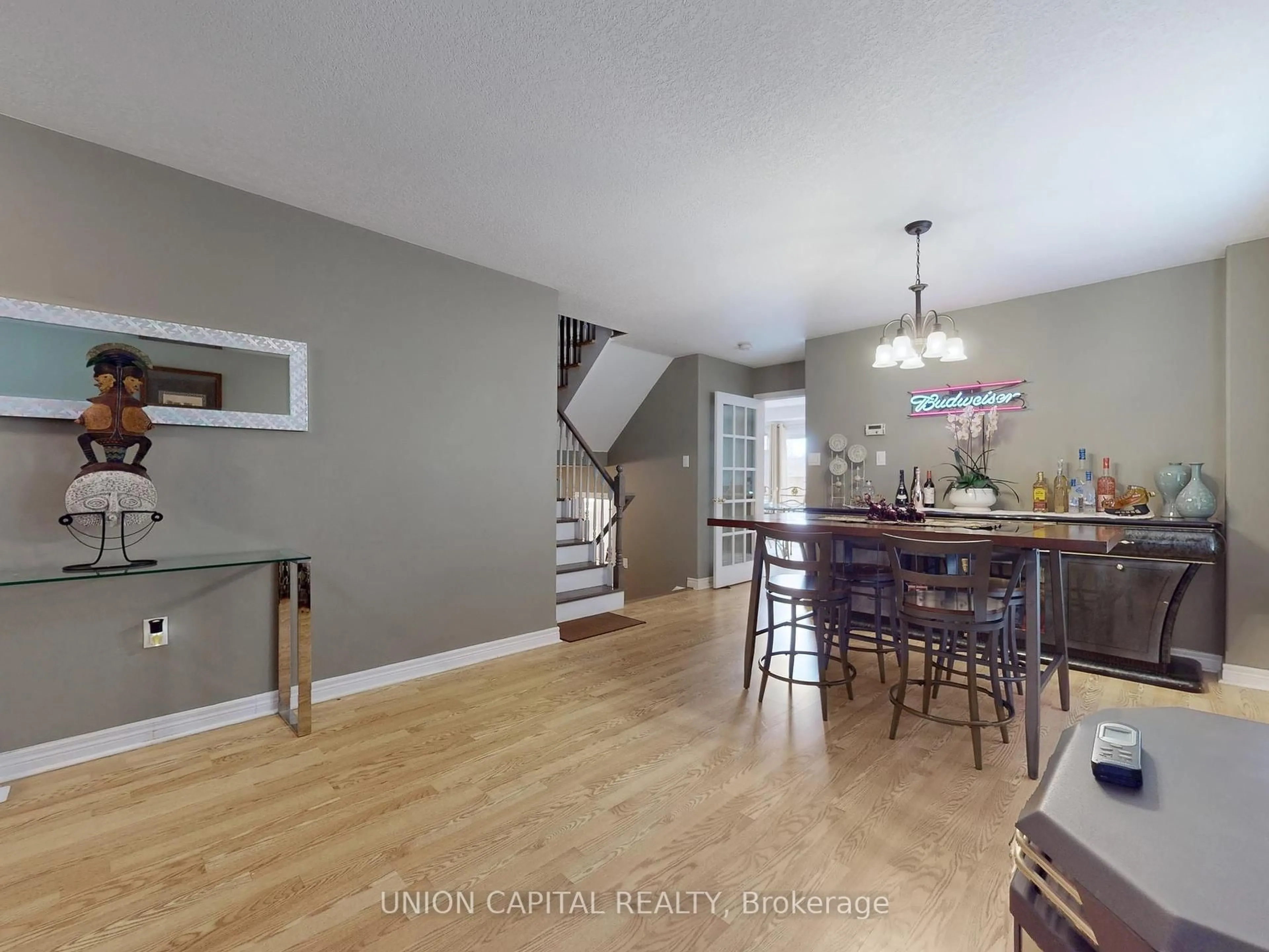Open concept kitchen, unknown for 54 Buchanan Dr, New Tecumseth Ontario L9R 0A2