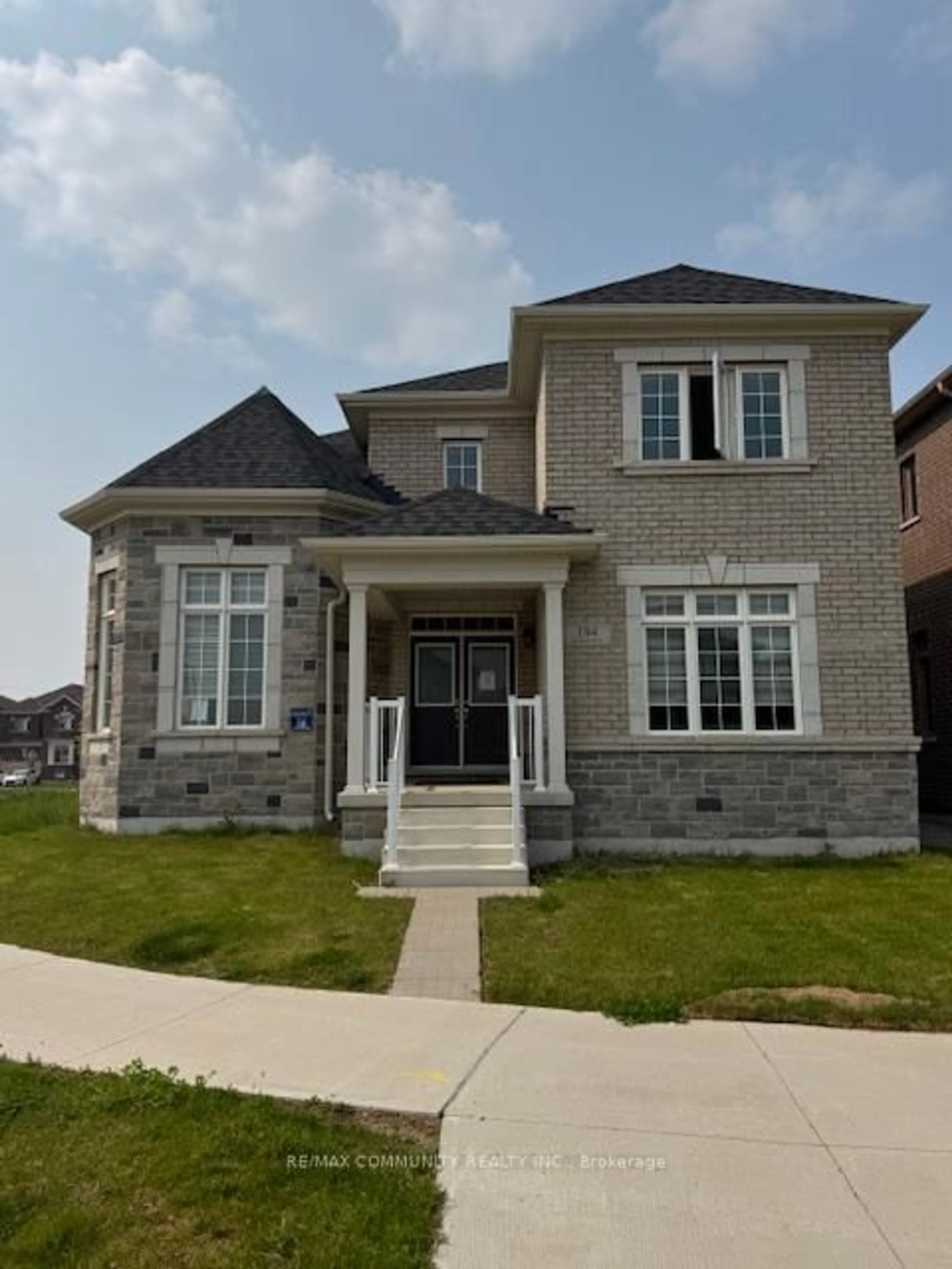 Home with brick exterior material, street for 194 McKean Dr, Whitchurch-Stouffville Ontario L4A 0R8