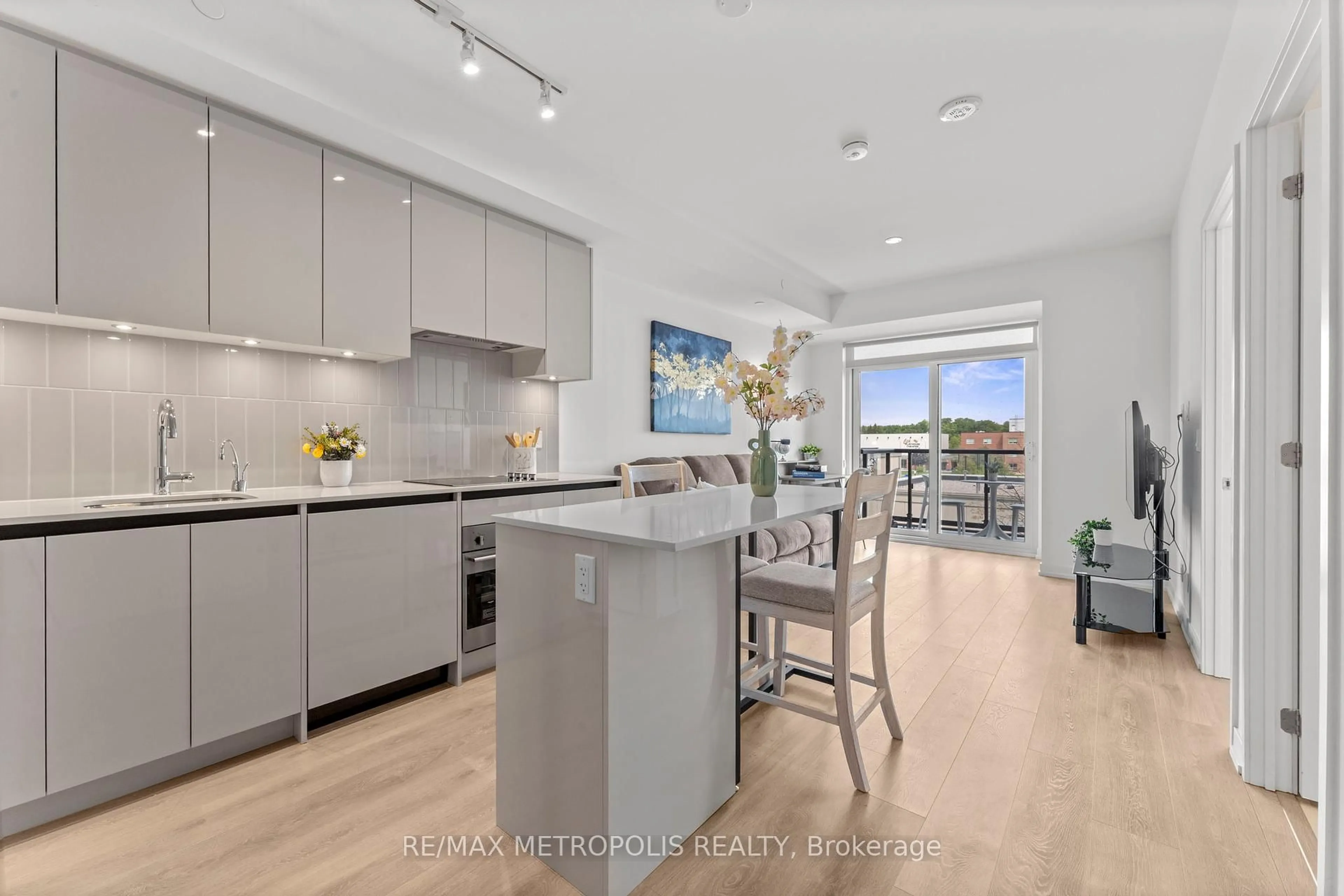 Open concept kitchen, unknown for 8 Beverley Glen Blvd #303, Vaughan Ontario L4J 0L5