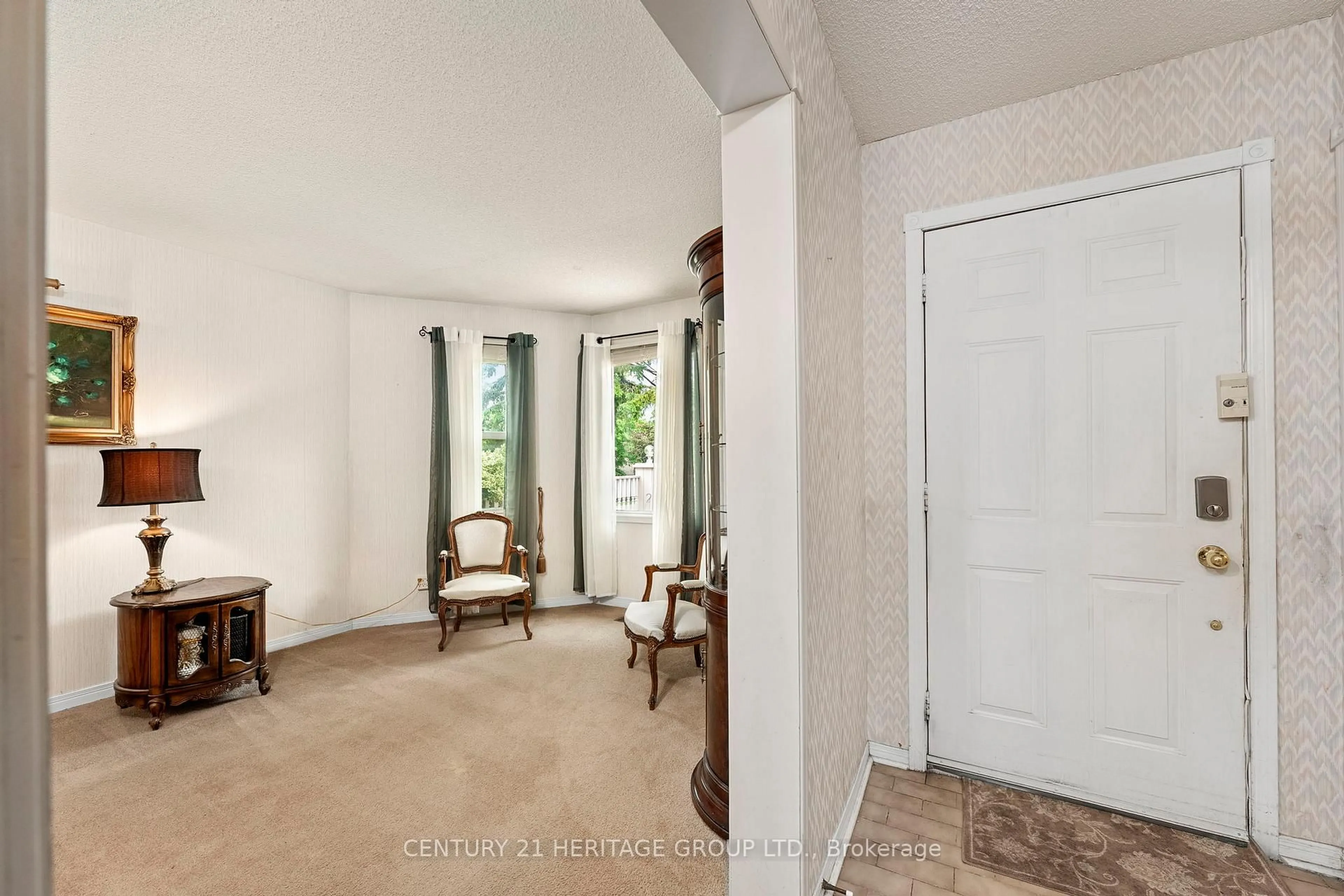 Indoor entryway for 26 Magani Ave, Bradford West Gwillimbury Ontario L3Z 2S7