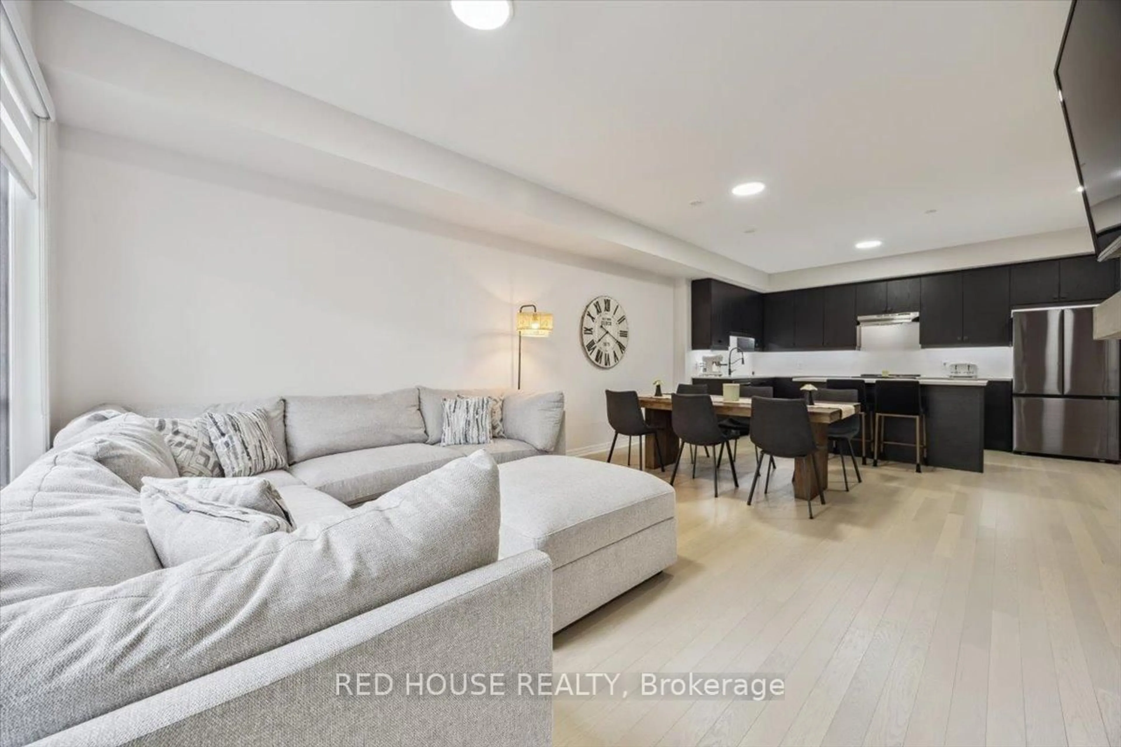 Unknown for 40 Baynes Way #7, Bradford West Gwillimbury Ontario L3Z 4M4