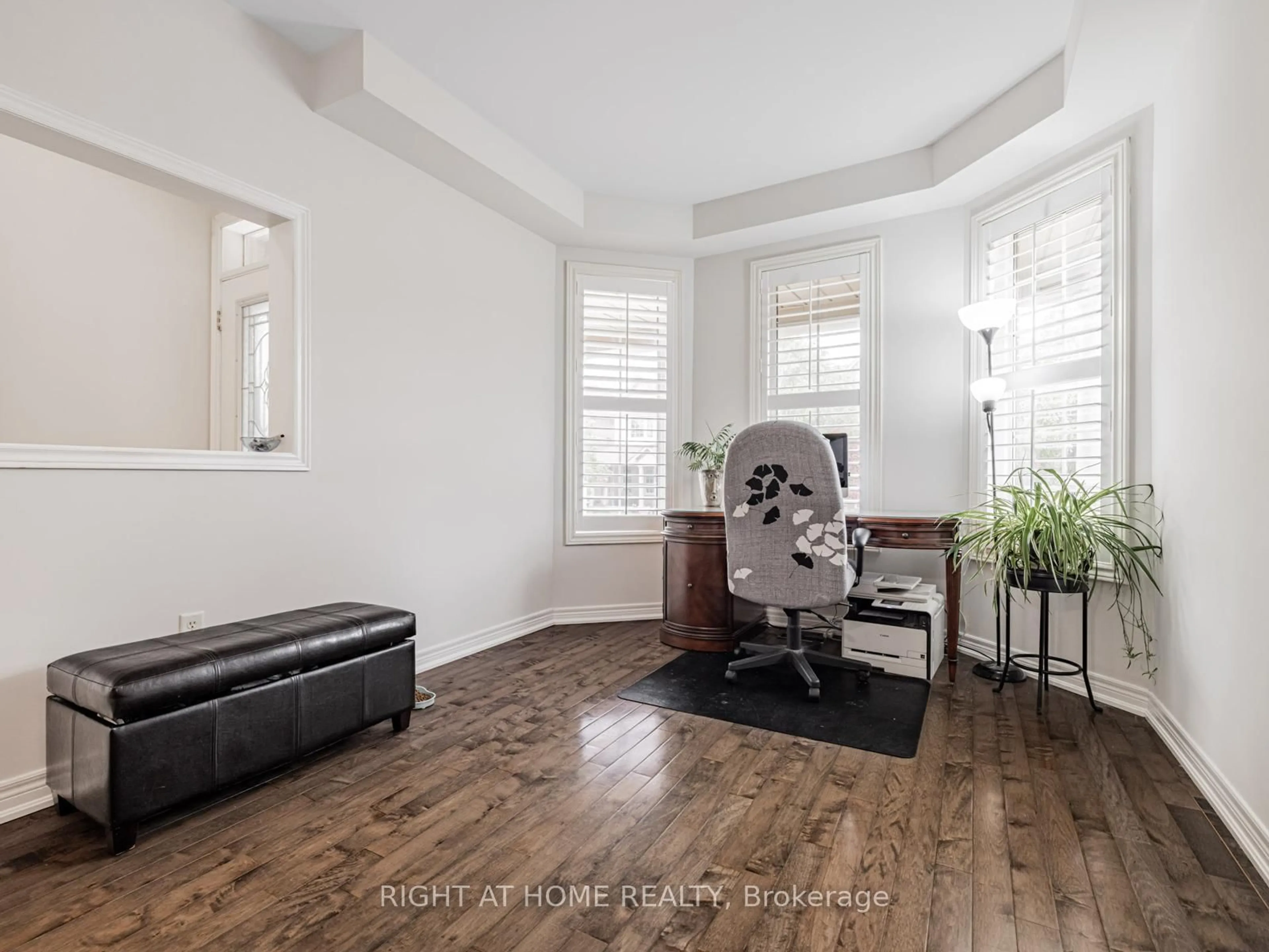 Living room with furniture, unknown for 56 Waldron Cres, Richmond Hill Ontario L4E 4A4