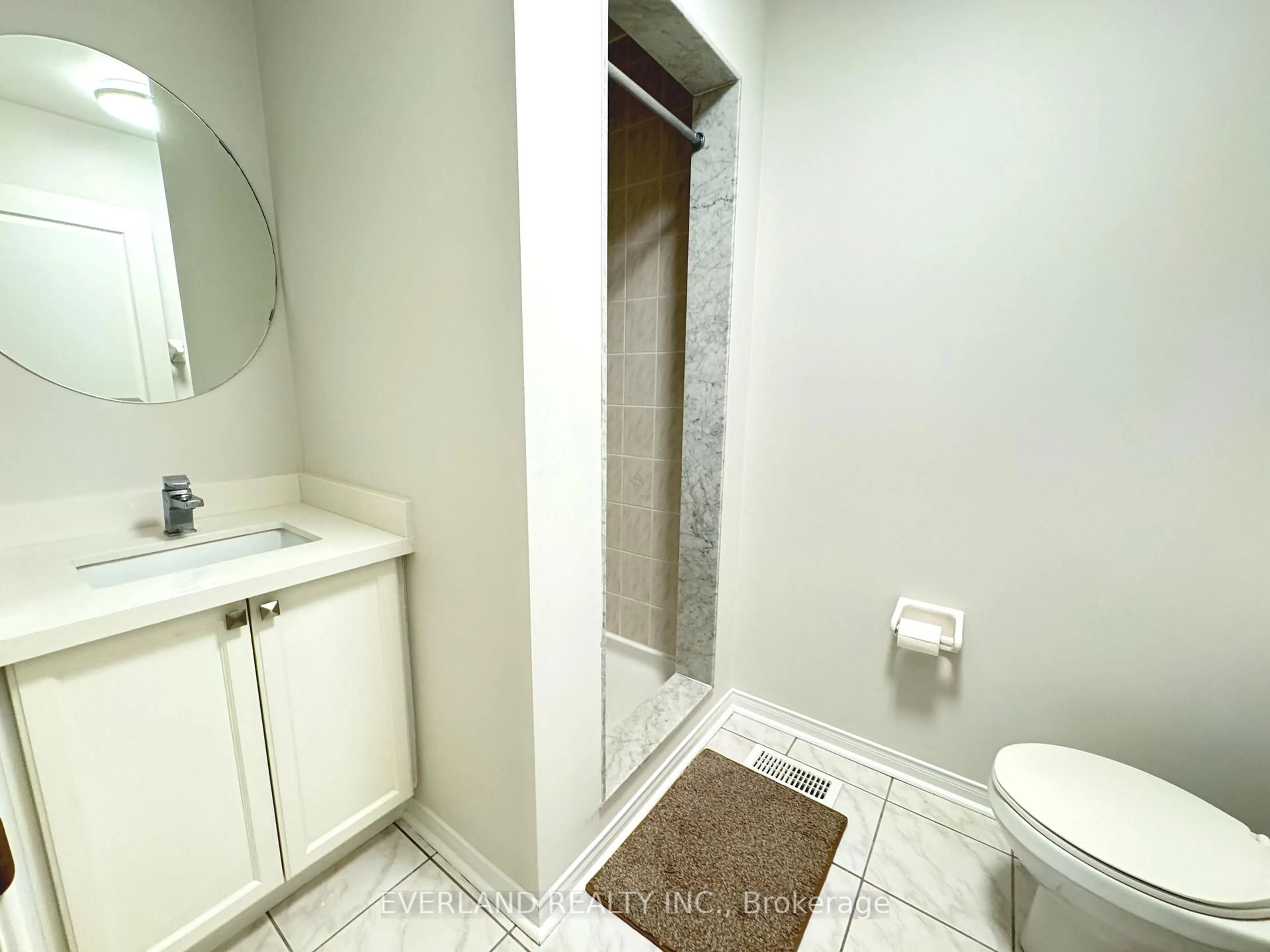 Standard bathroom, ceramic/tile floor for 25 Saffron St, Markham Ontario L6E 1L7