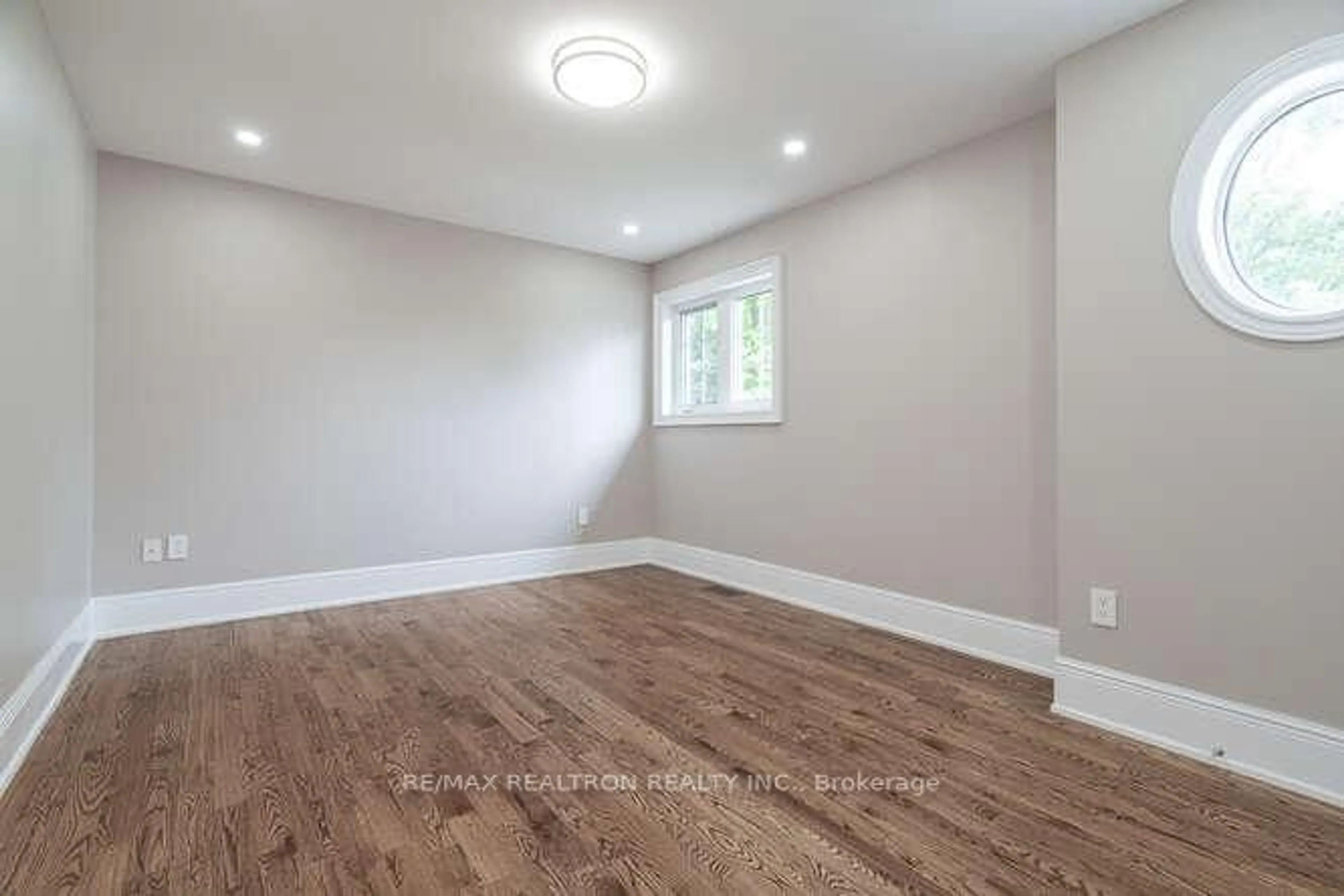 A pic of a room for 82 Naughton Dr, Richmond Hill Ontario L4C 8B3