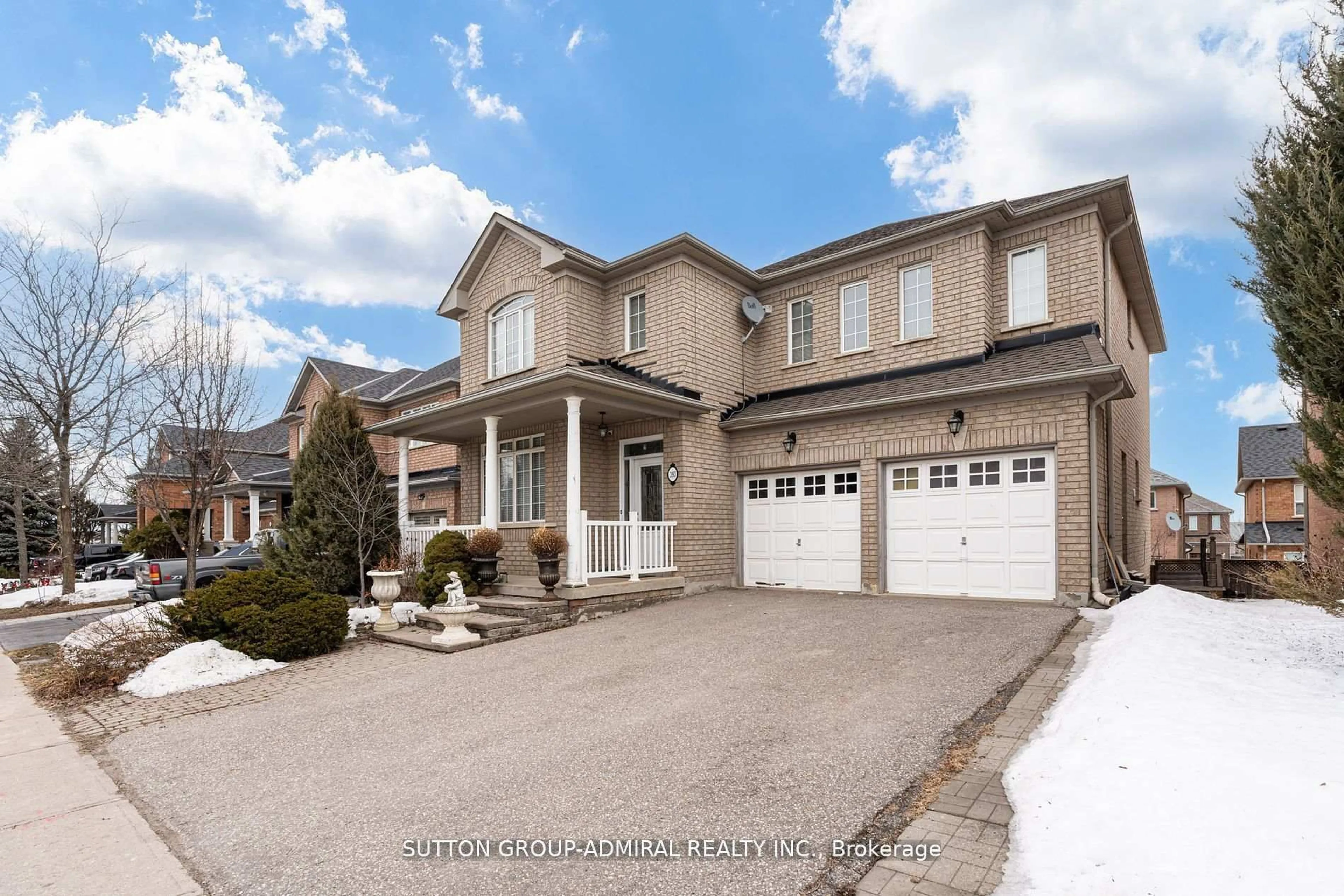 Home with brick exterior material, street for 393 Coachwhip Tr, Newmarket Ontario L3X 2R2