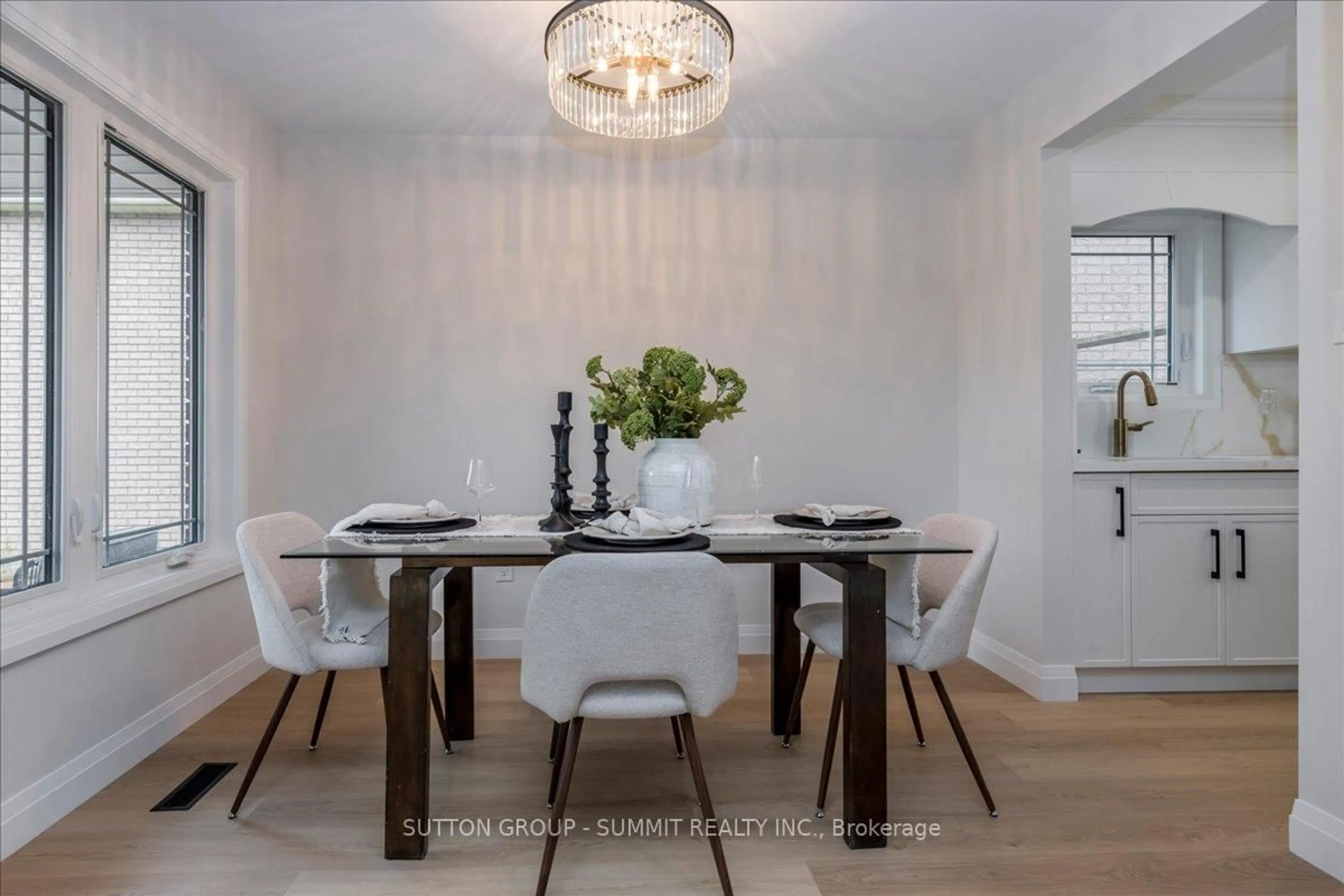 Dining room, unknown for 185 Heydon Ave, New Tecumseth Ontario L9R 1P2
