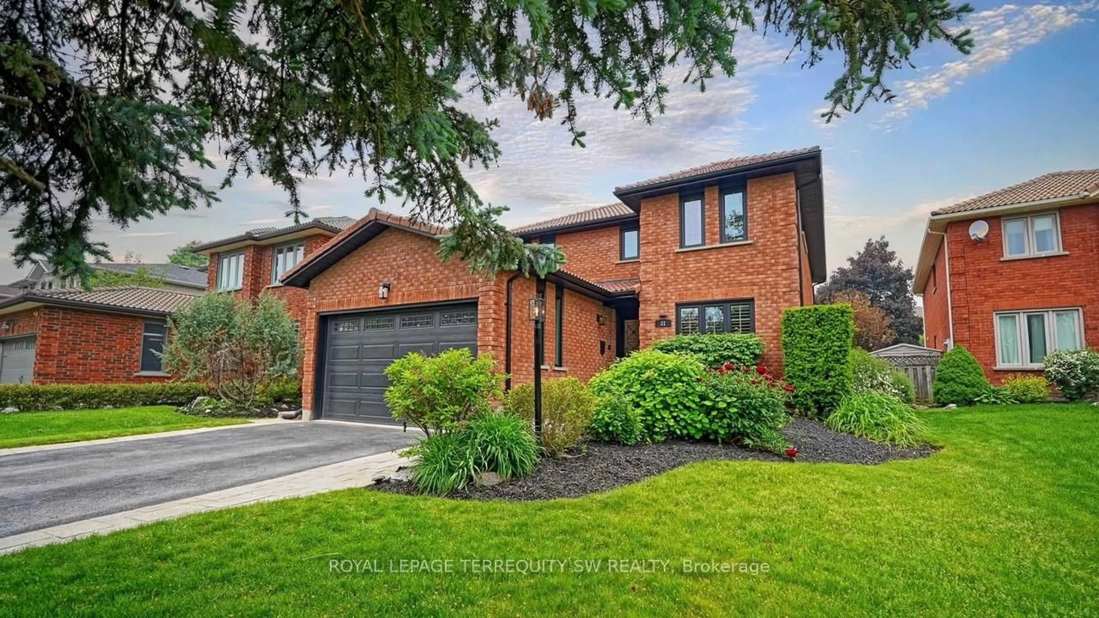 Home with brick exterior material, street for 31 Bryant Rd, Markham Ontario L3P 5Y7