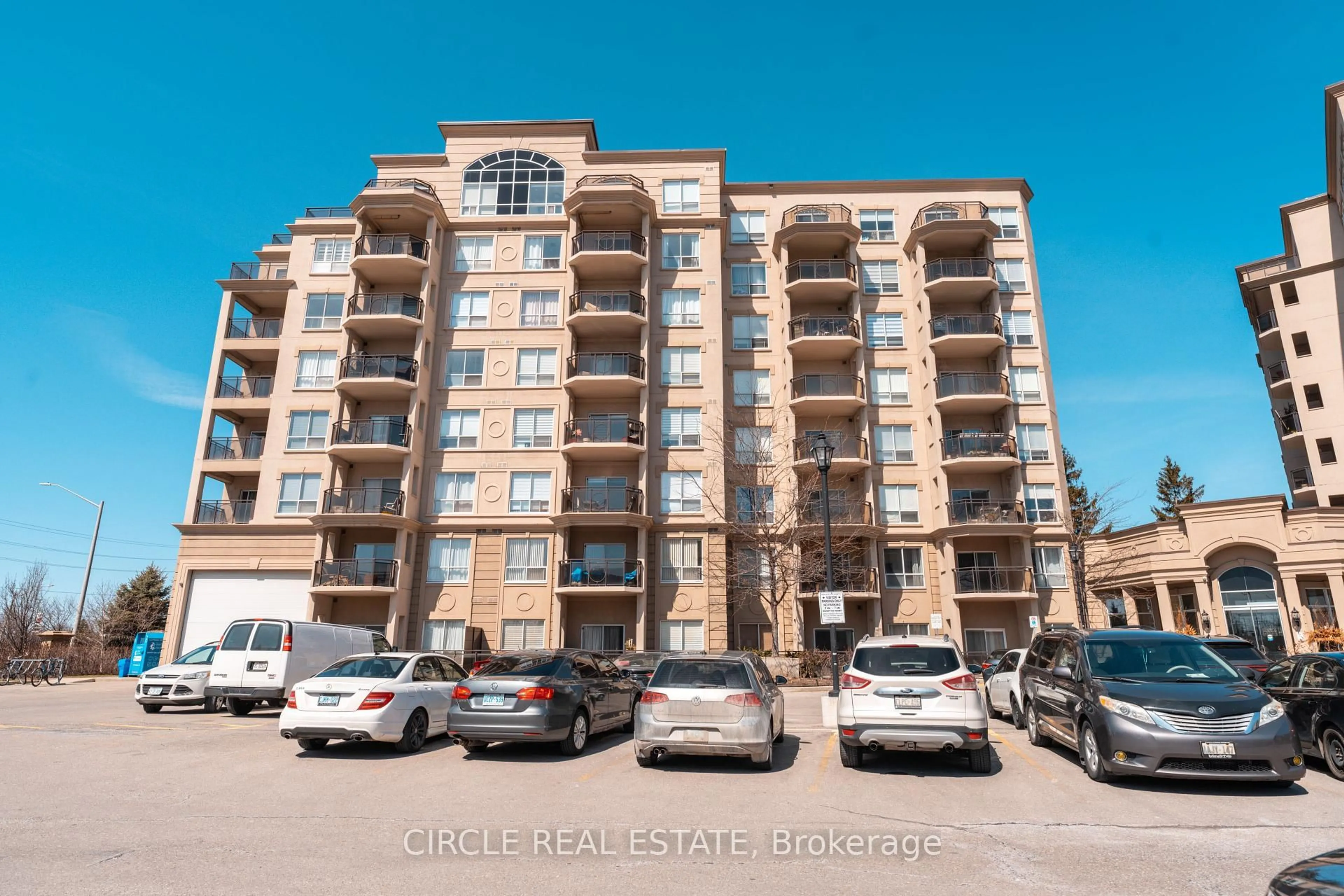 Unknown for 8 Maison Parc Crt, Vaughan Ontario L4J 9K5