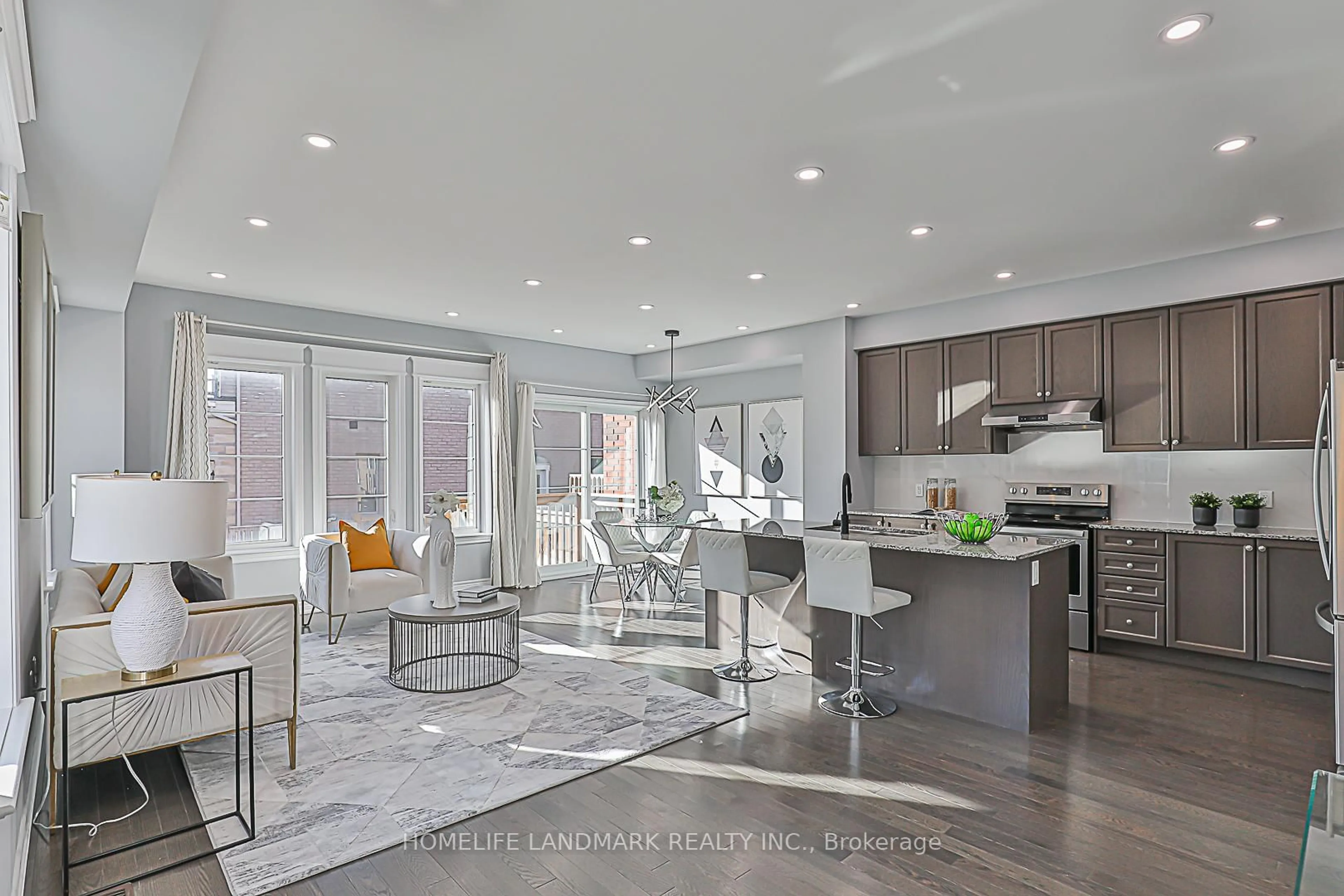 Open concept kitchen, unknown for 35 Thornapple Lane, Richmond Hill Ontario L4E 1E7