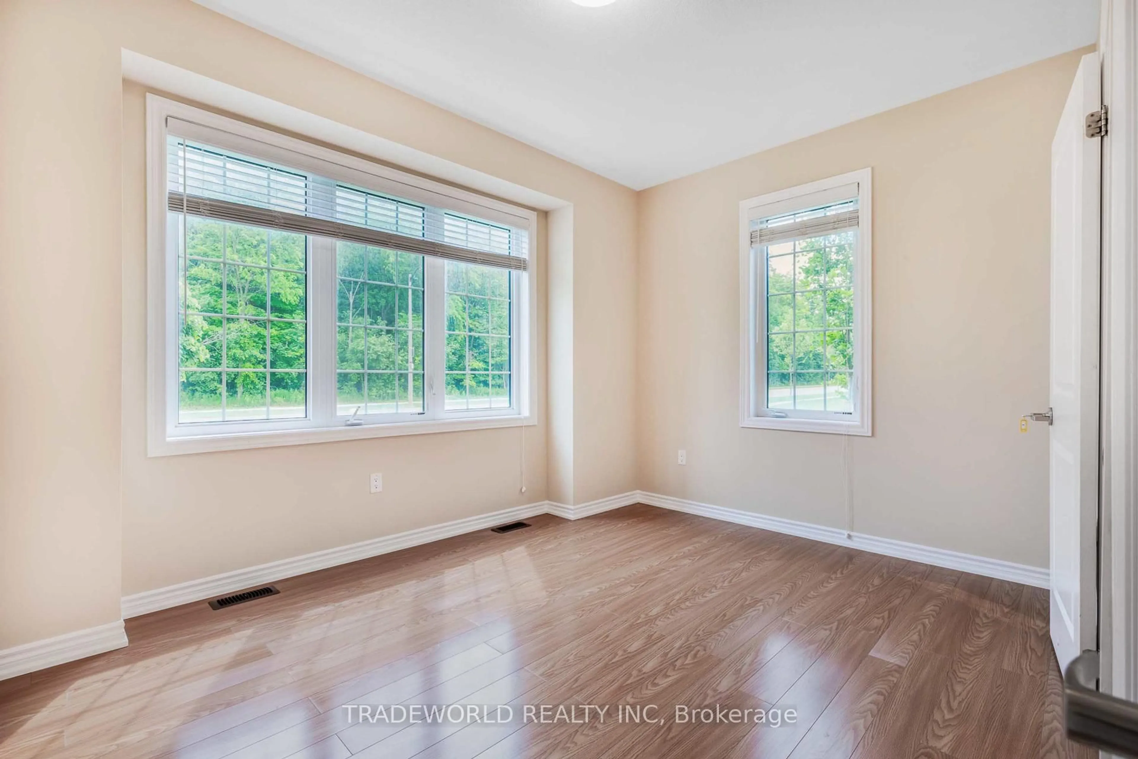 A pic of a room for 210 William Forster Rd, Markham Ontario L6B 0R1