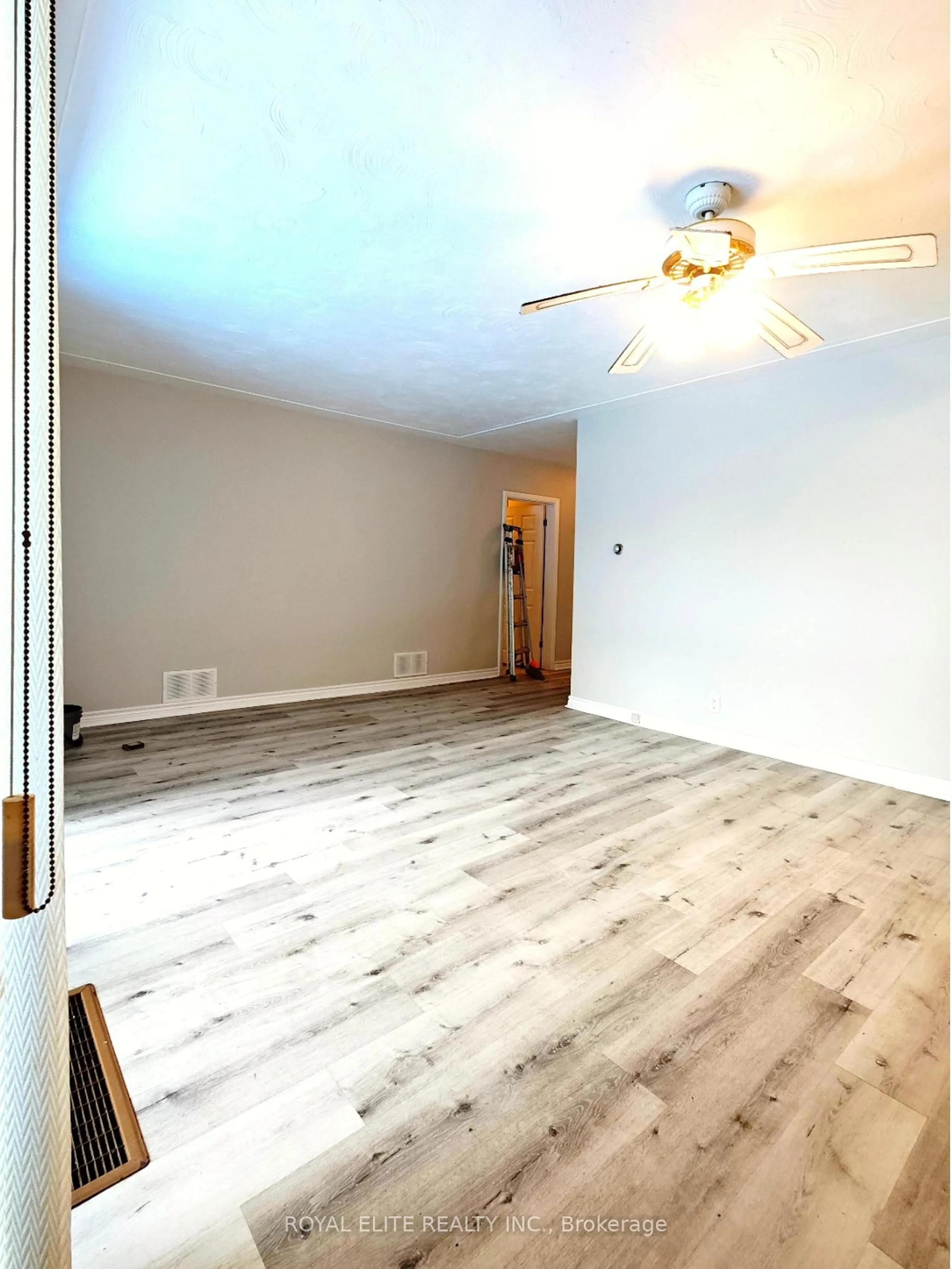 A pic of a room for 70 Rockport Cres, Richmond Hill Ontario L4C 2L8