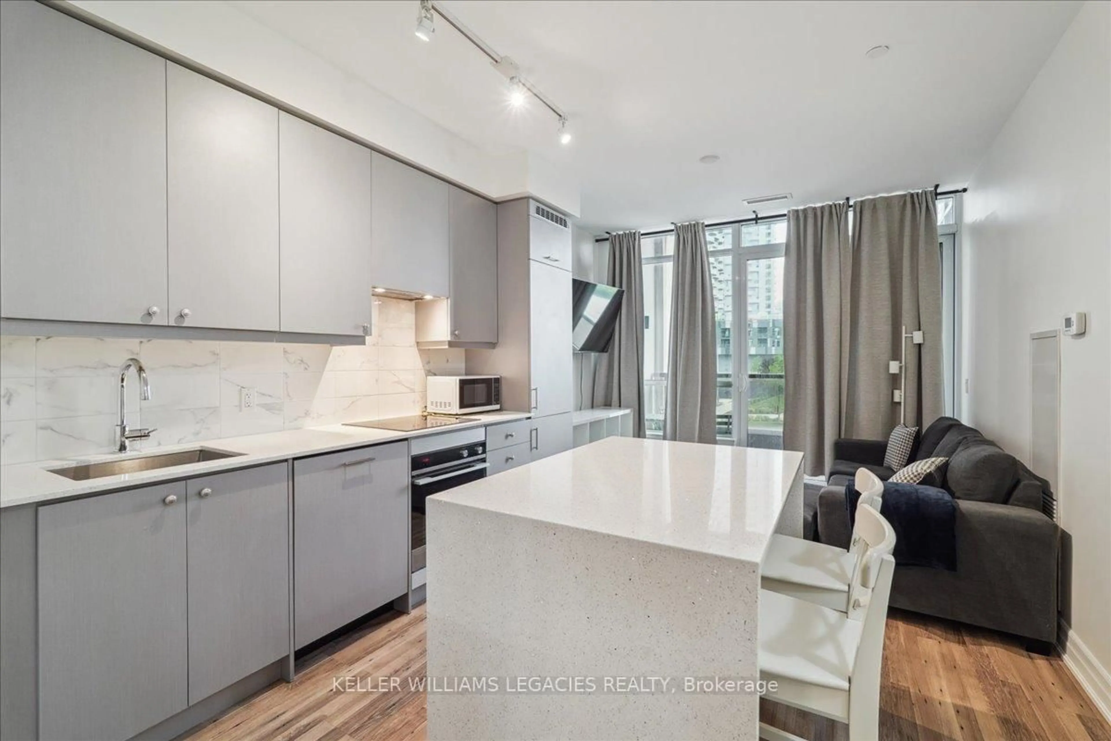 Open concept kitchen, unknown for 9075 Jane St #203, Vaughan Ontario L4K 0L8