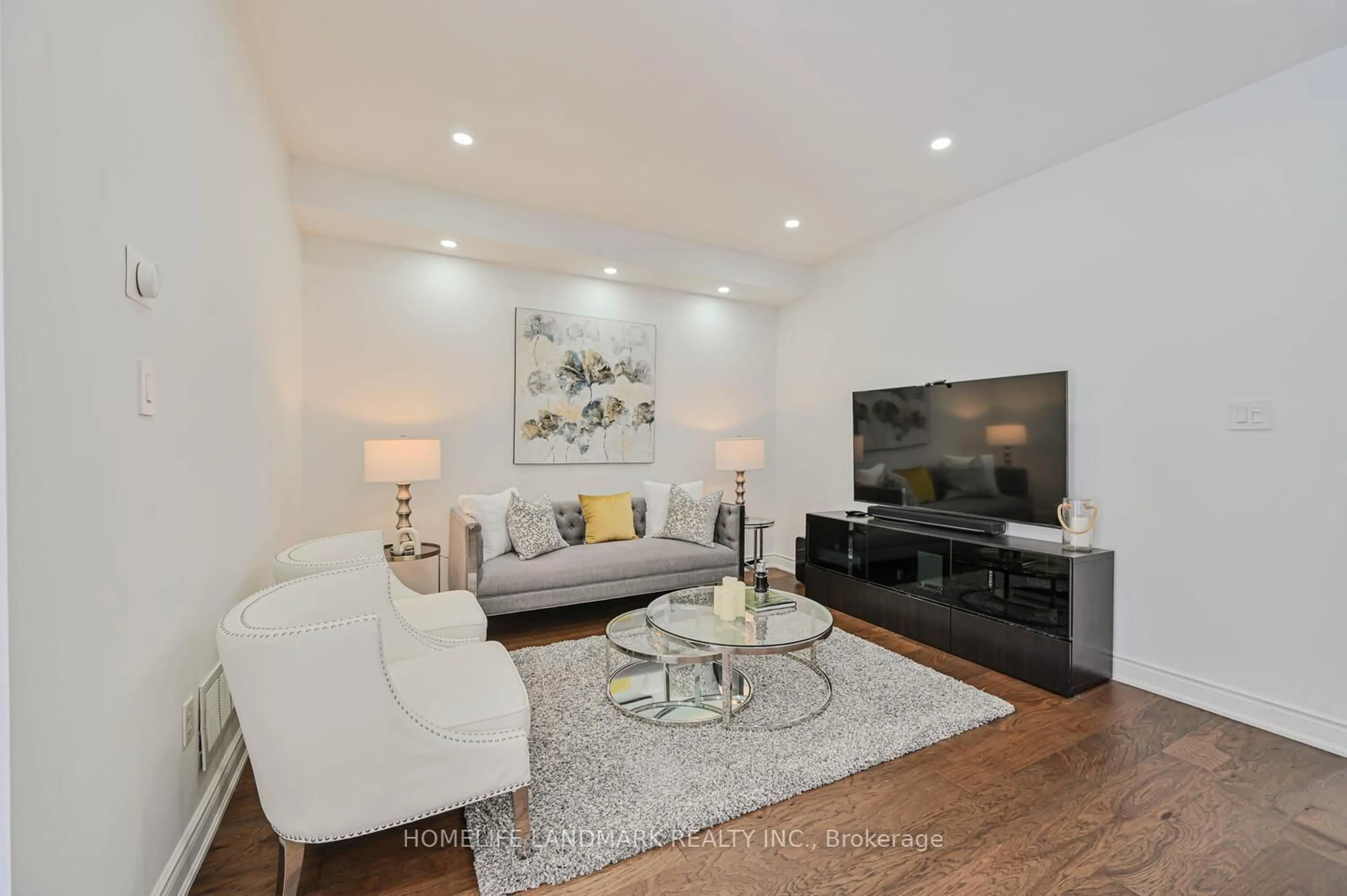 Living room with furniture, unknown for 97 Arco Circ, Vaughan Ontario L6A 3Z6