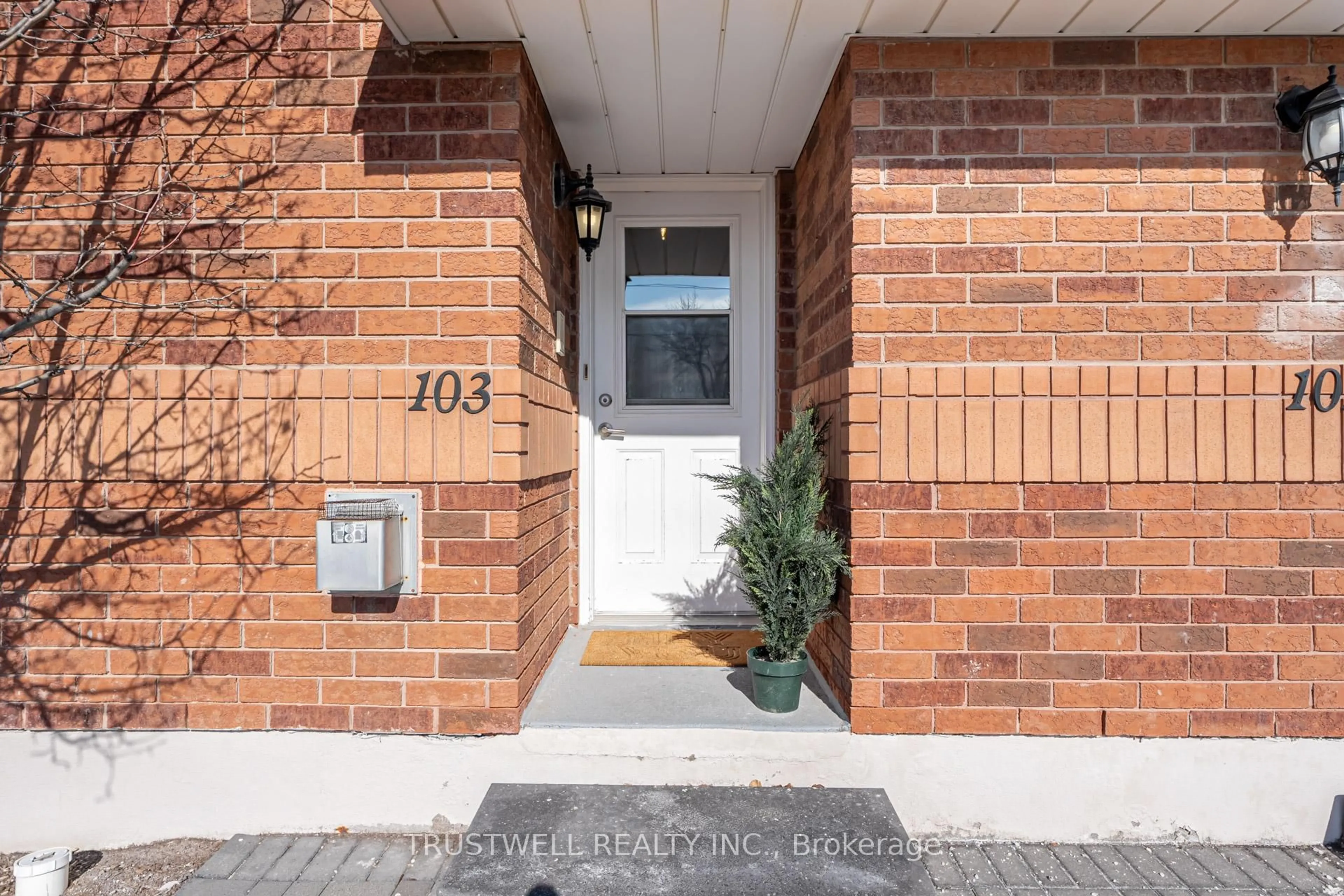 Unknown for 12455 Ninth Line #103, Whitchurch-Stouffville Ontario L4A 1J3