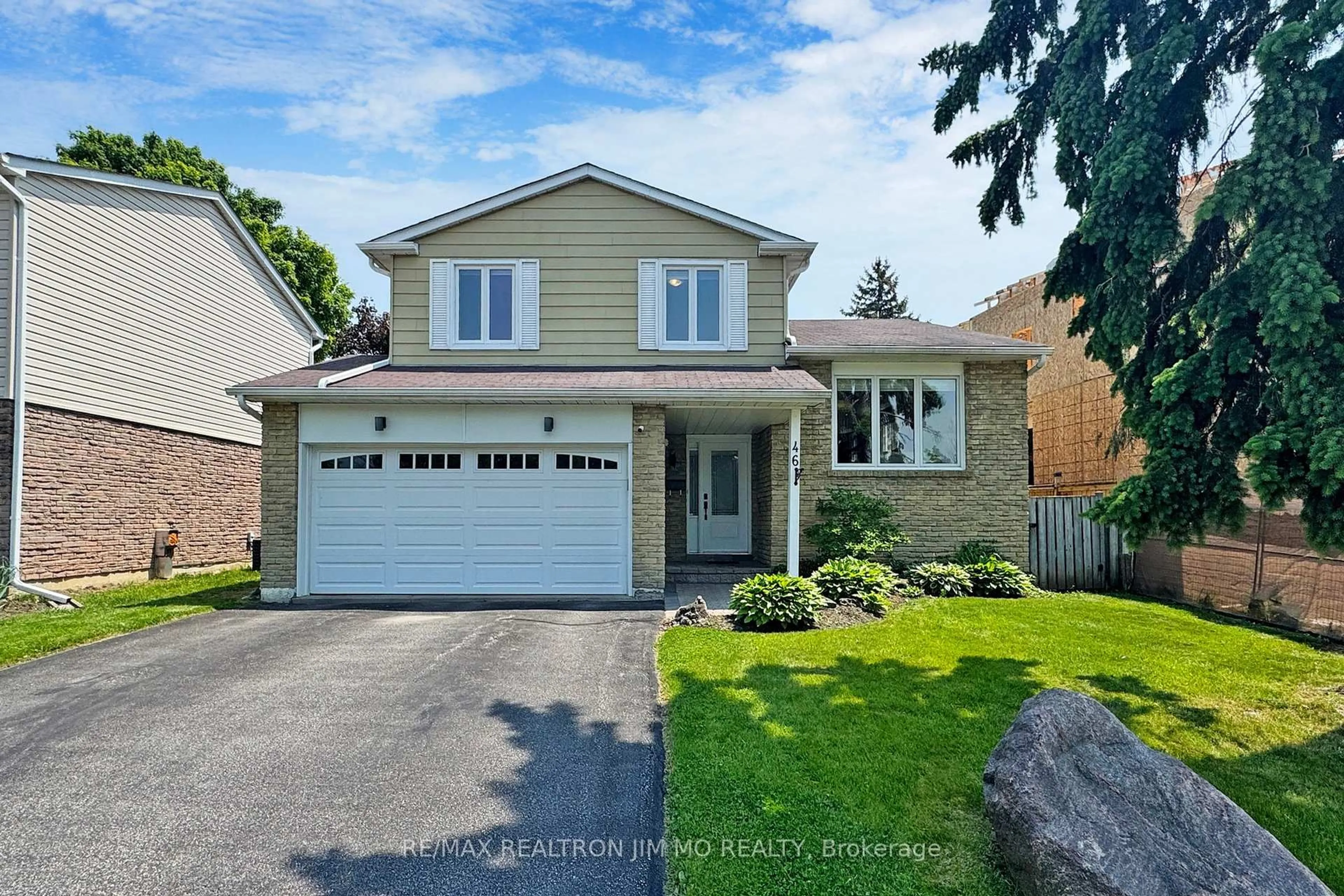 Unknown for 46 Eastman Cres, Newmarket Ontario L3Y 5S1