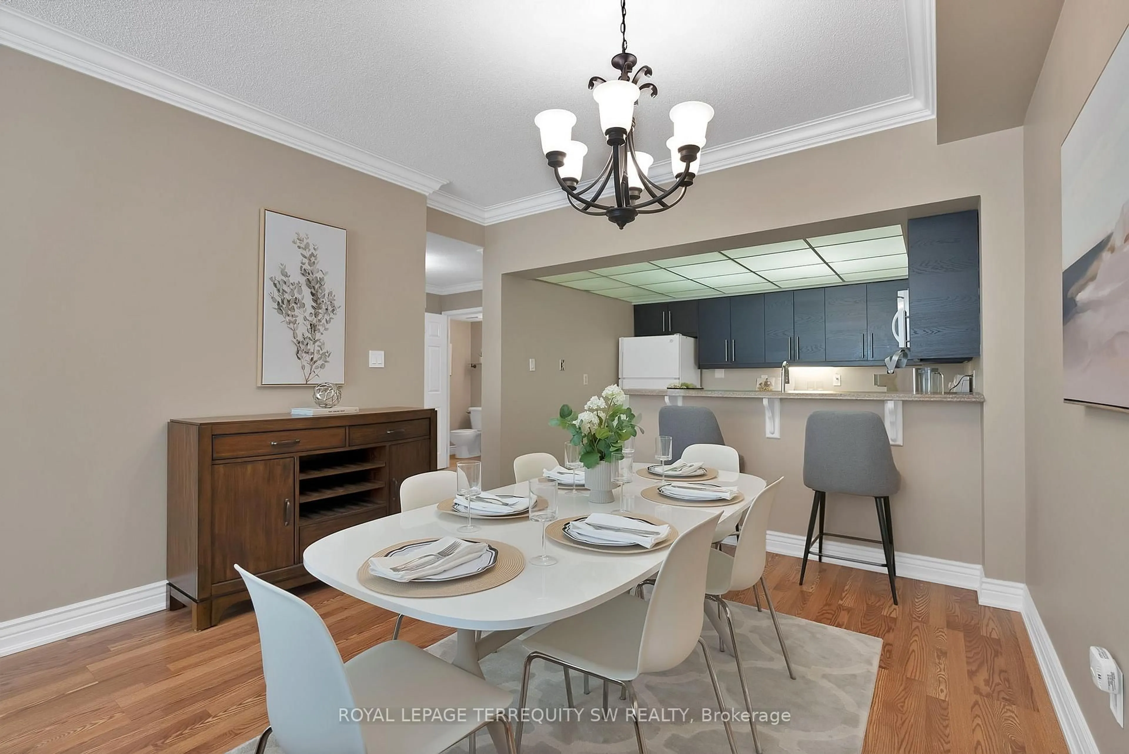 Dining room, ceramic/tile floor for 309 Major Mackenzie Dr #113, Richmond Hill Ontario L4C 9V5