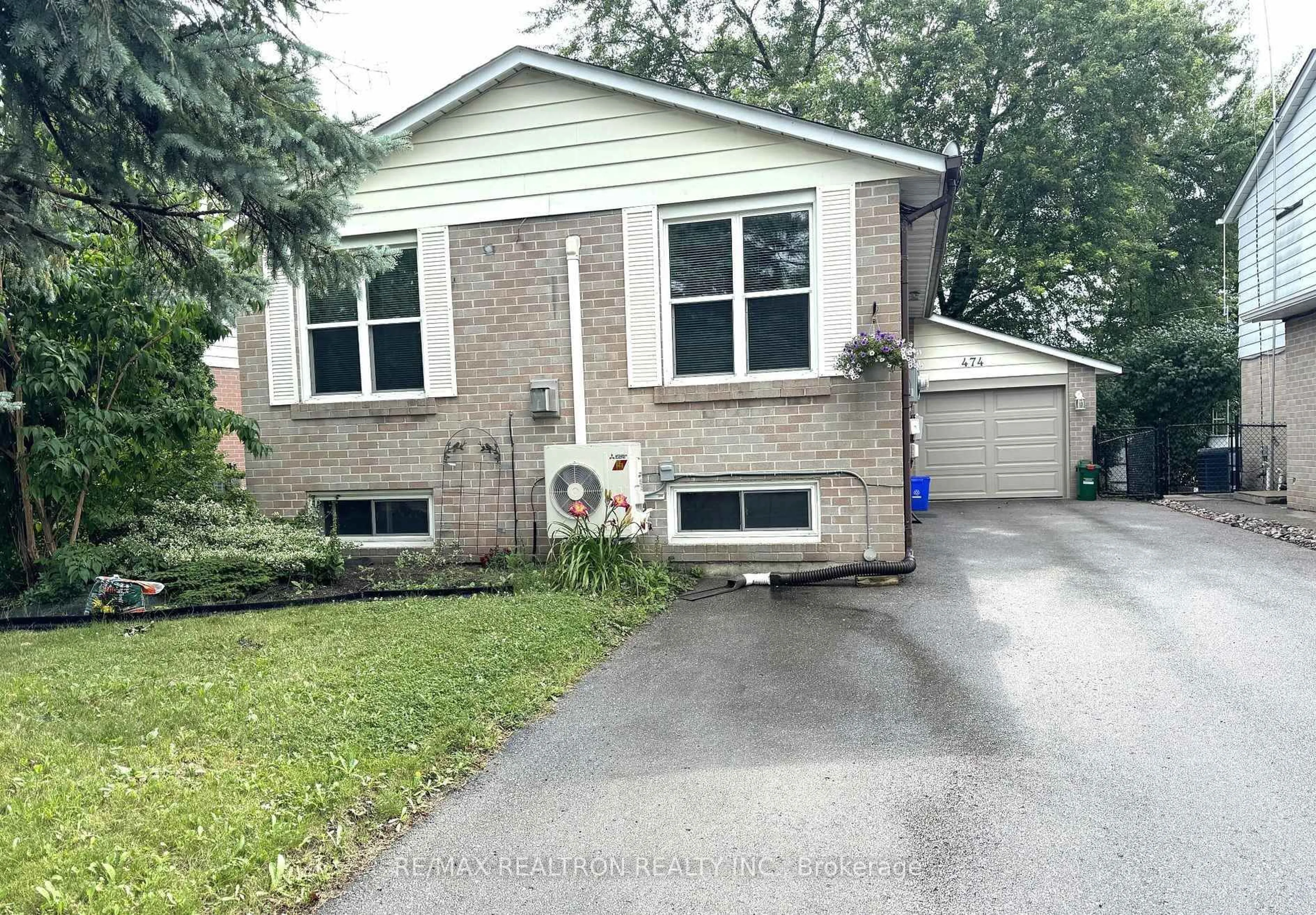 Unknown for 474 Sandford St, Newmarket Ontario L3Y 4S7