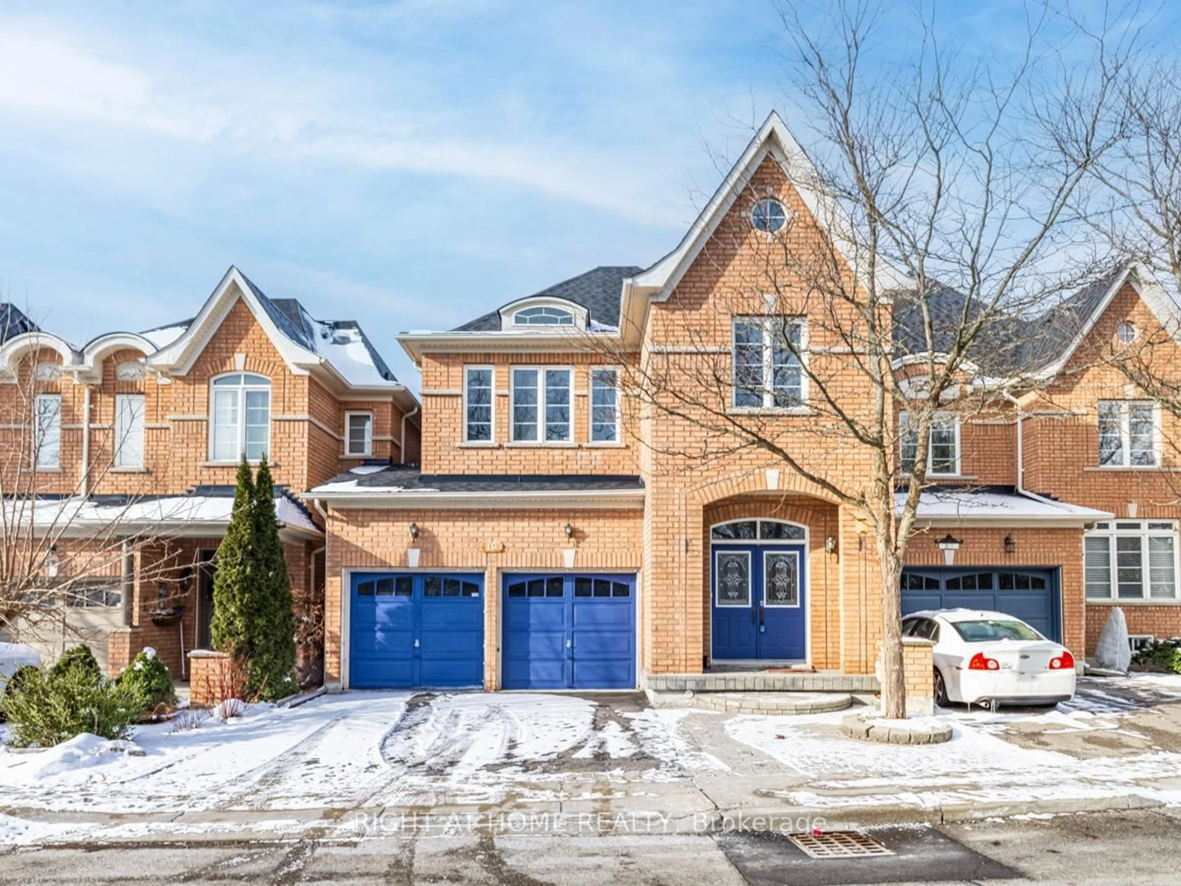 Home with brick exterior material, street for 280 paradelle Dr #19, Richmond Hill Ontario L4E 0C9